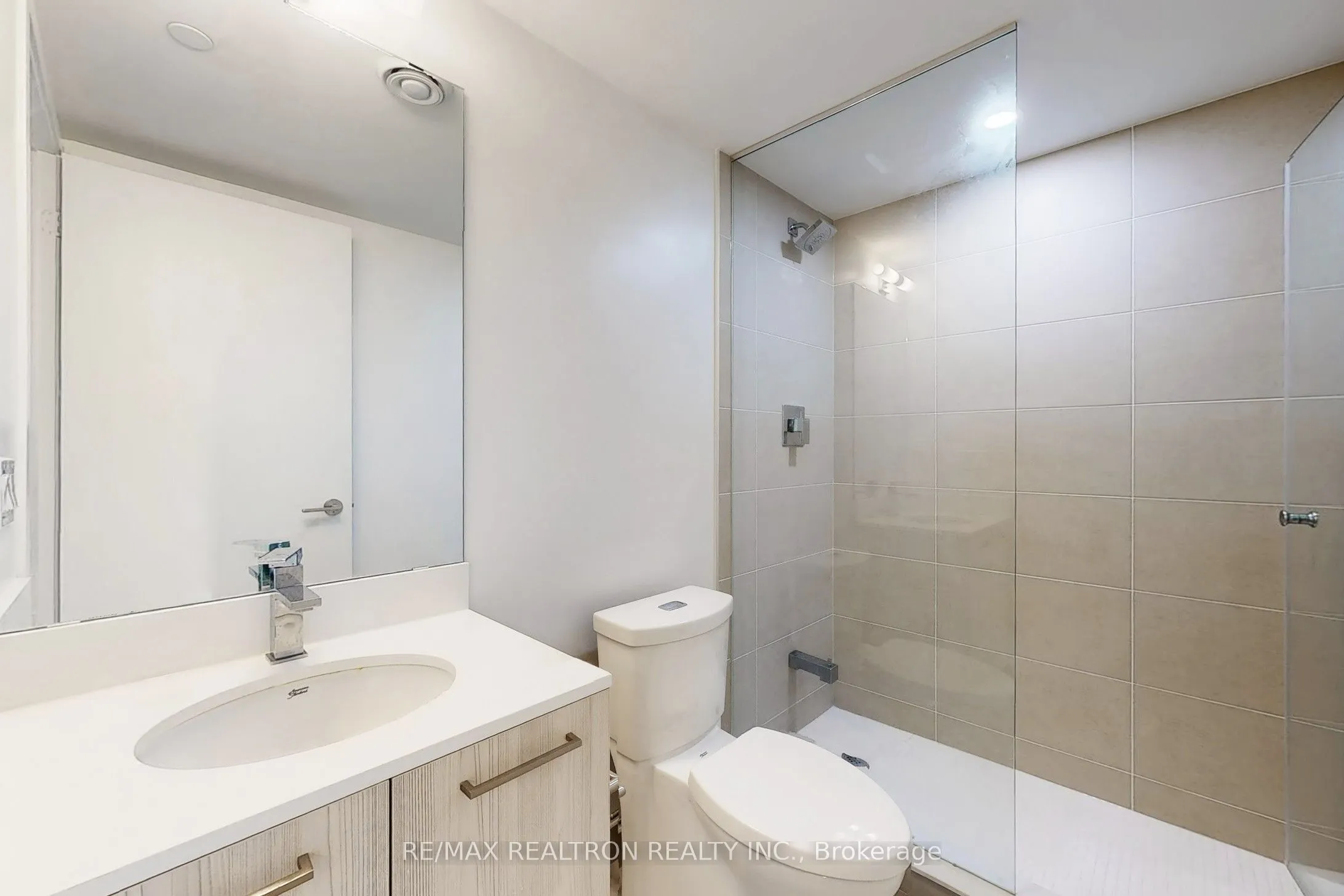 65 Mutual Street, #1702