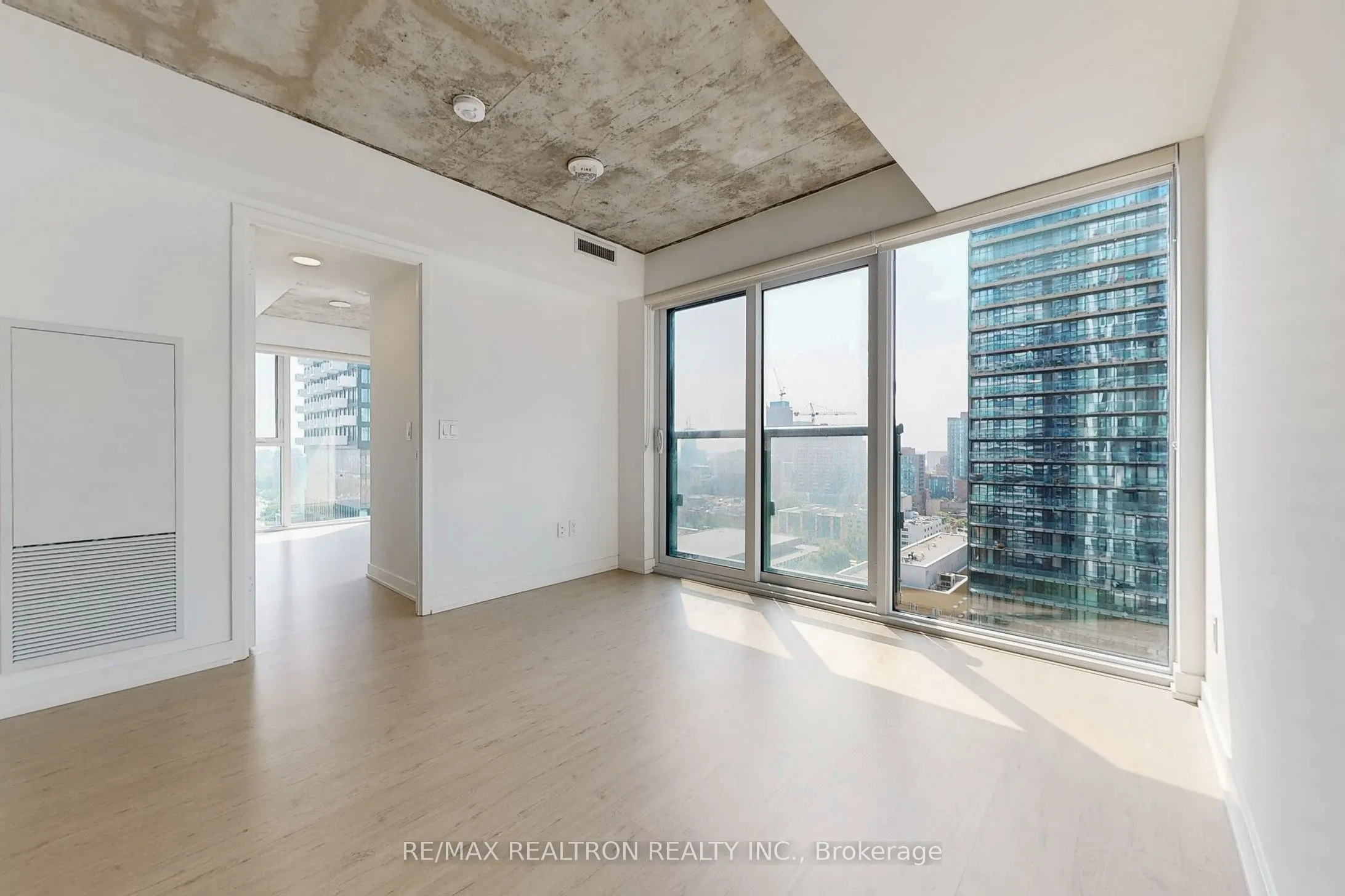 65 Mutual Street, #1702