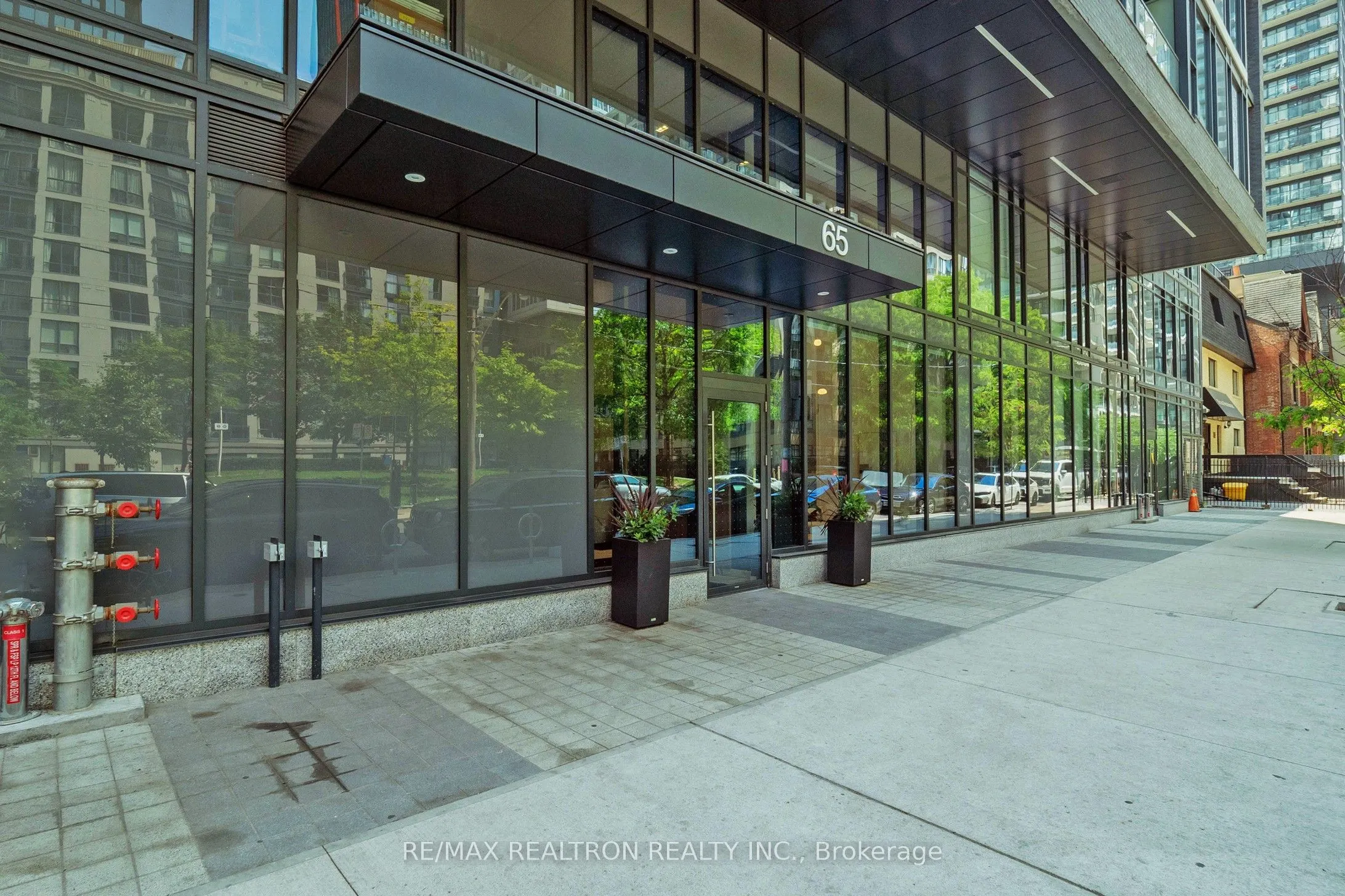 65 Mutual Street, #1702