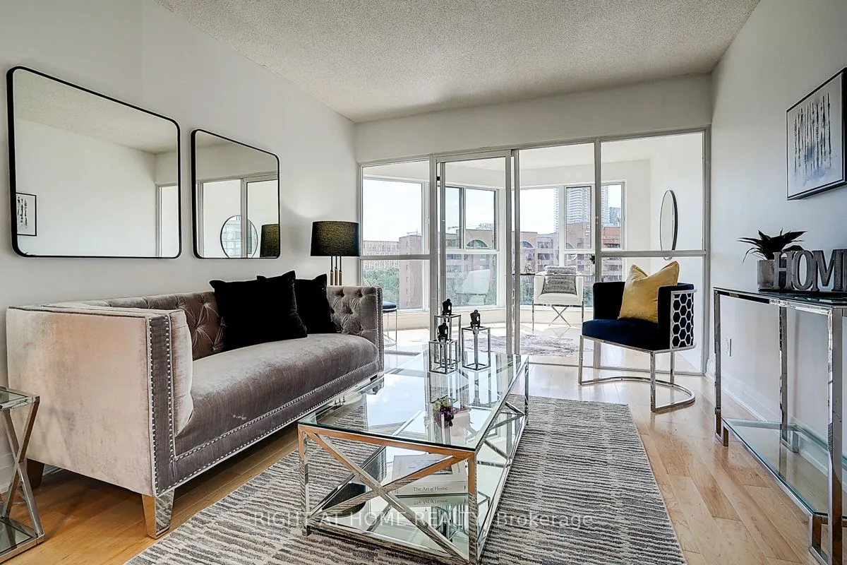 222 The Esplanade, #718