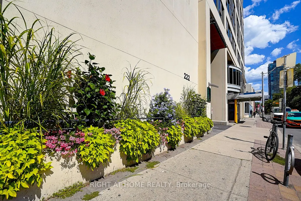 222 The Esplanade, #718
