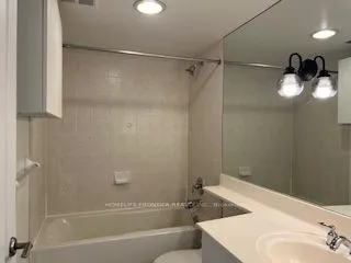 205 The Donway W, #512
