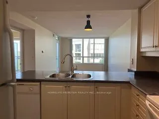 205 The Donway W, #512