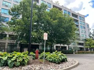 205 The Donway W, #512