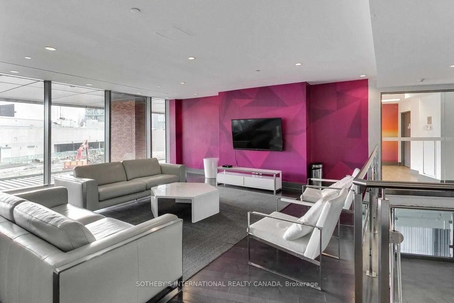 150 East Liberty Street, #1902
