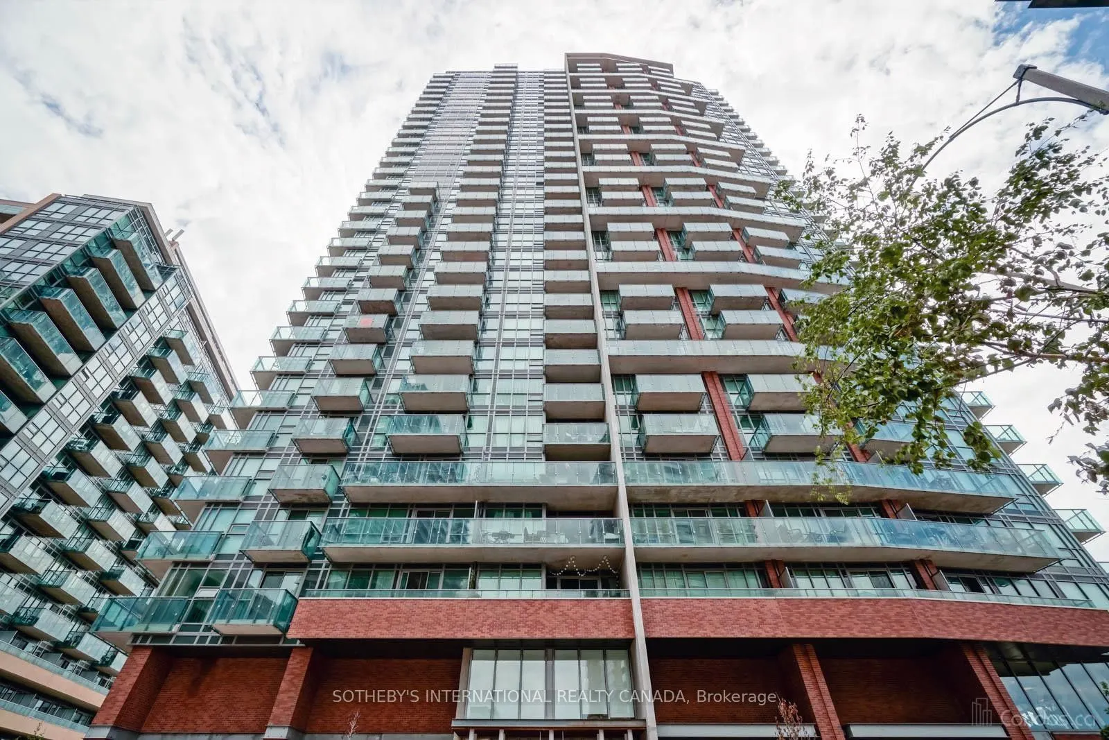 150 East Liberty Street, #1902