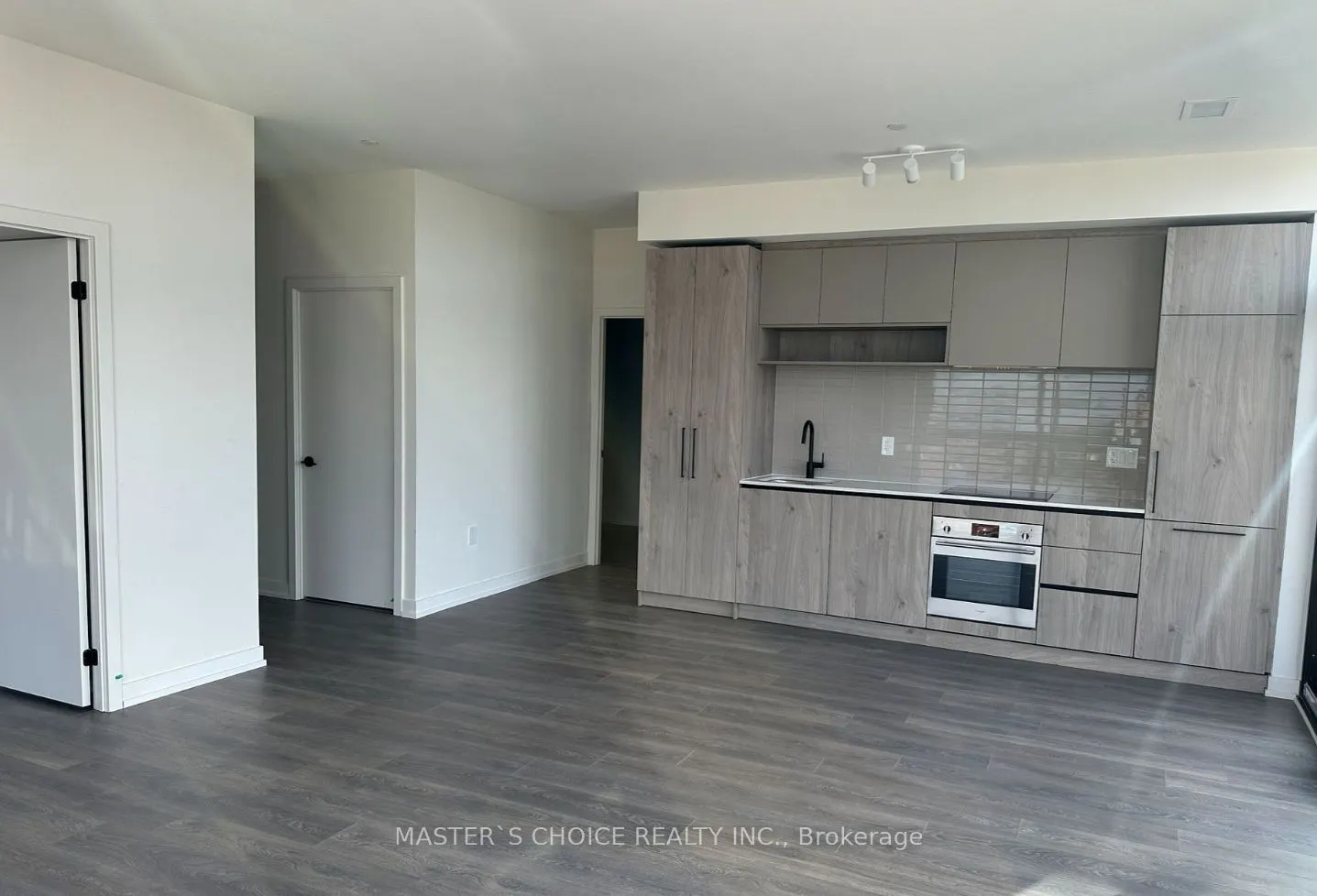 181 Sterling Road, #1604