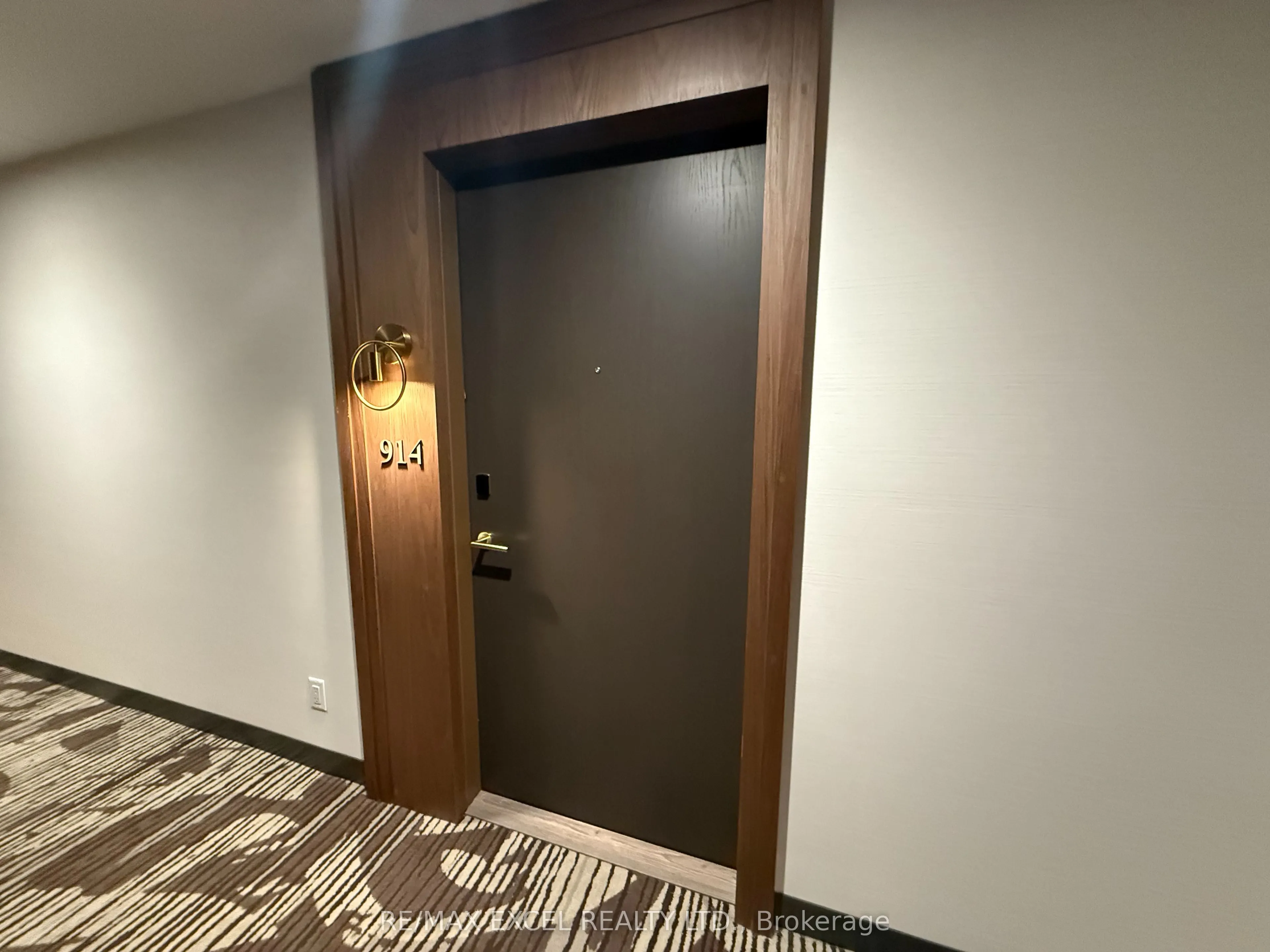 625 Sheppard Avenue E, #914