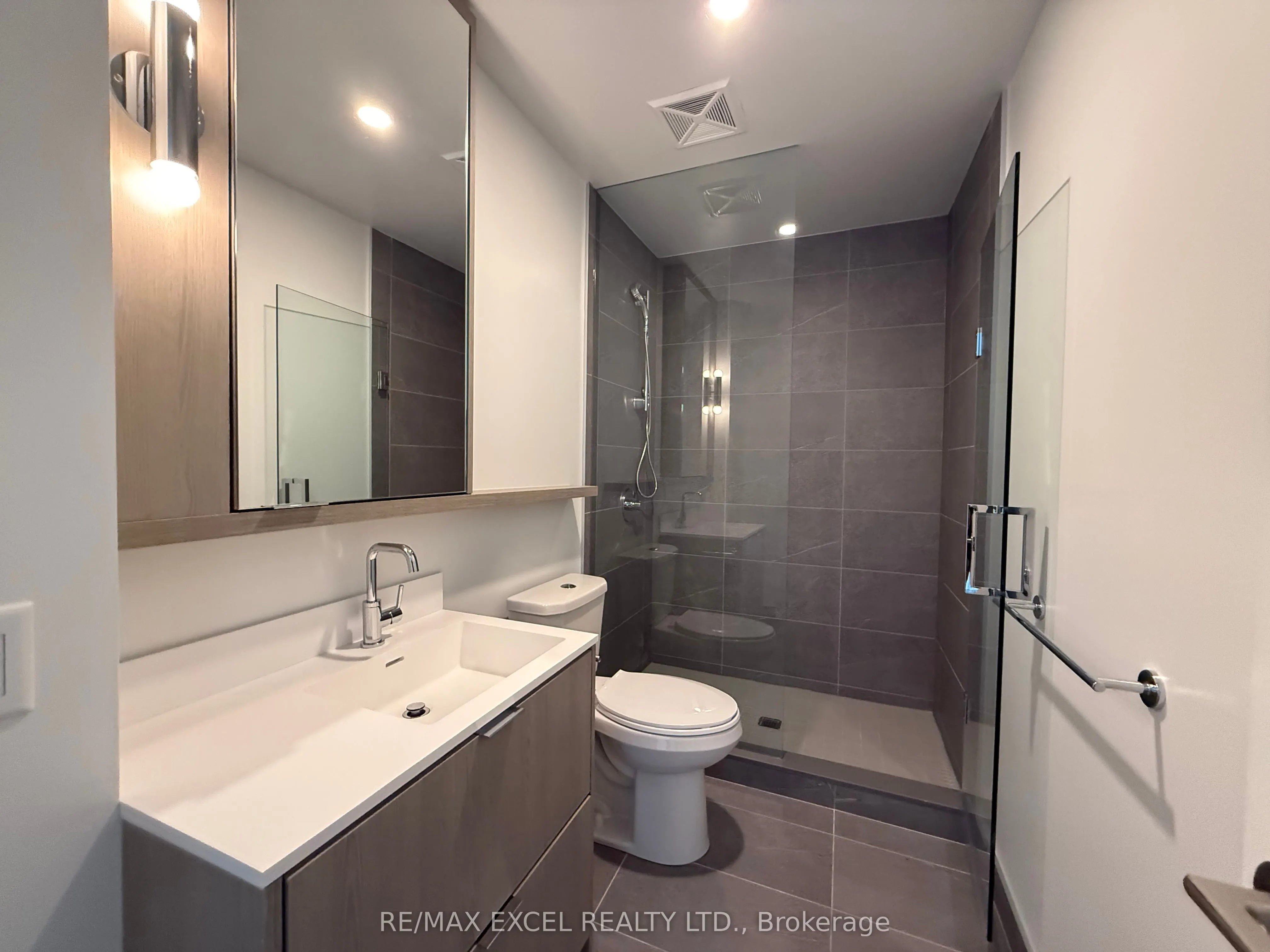 625 Sheppard Avenue E, #914