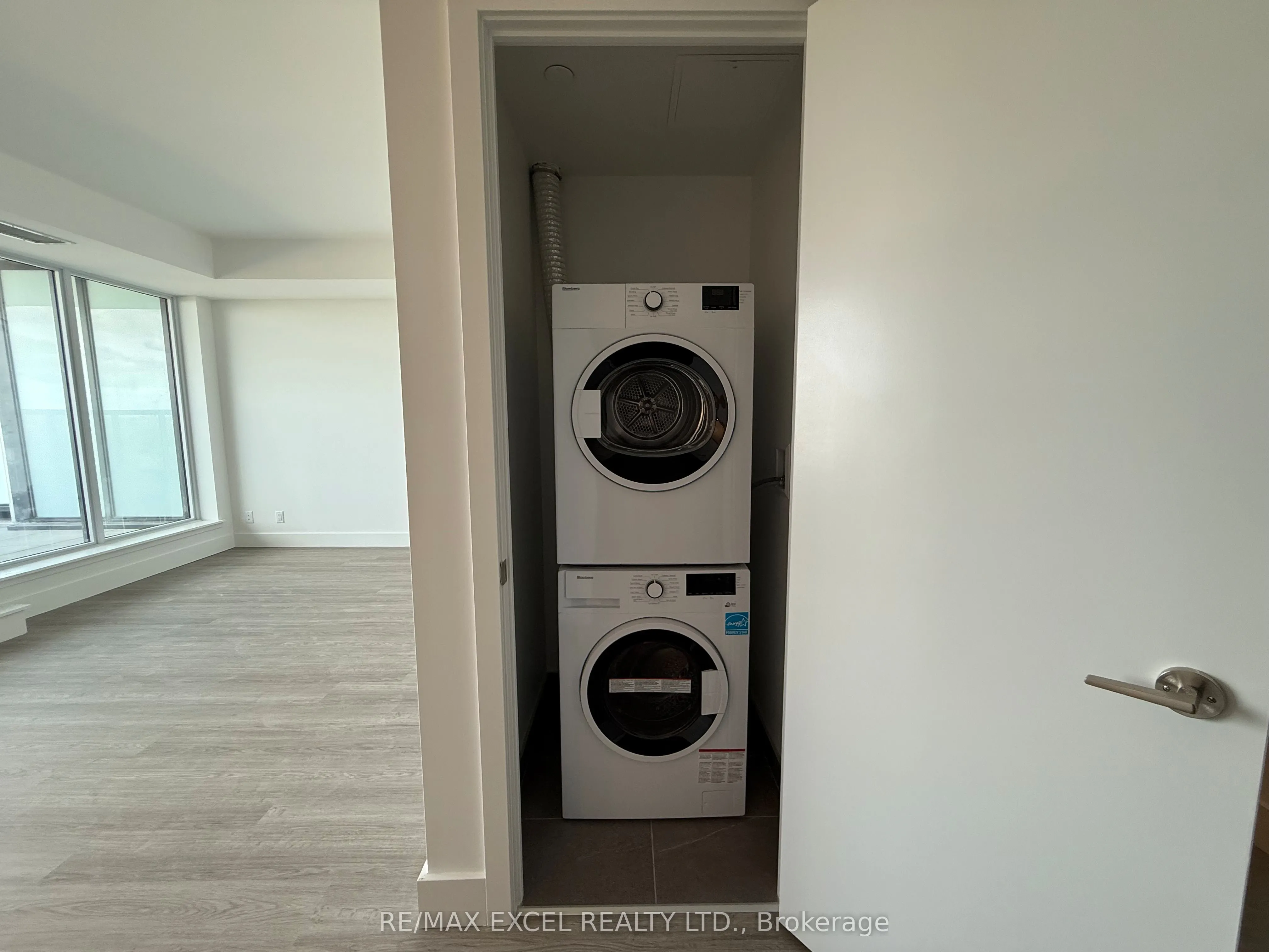 625 Sheppard Avenue E, #914