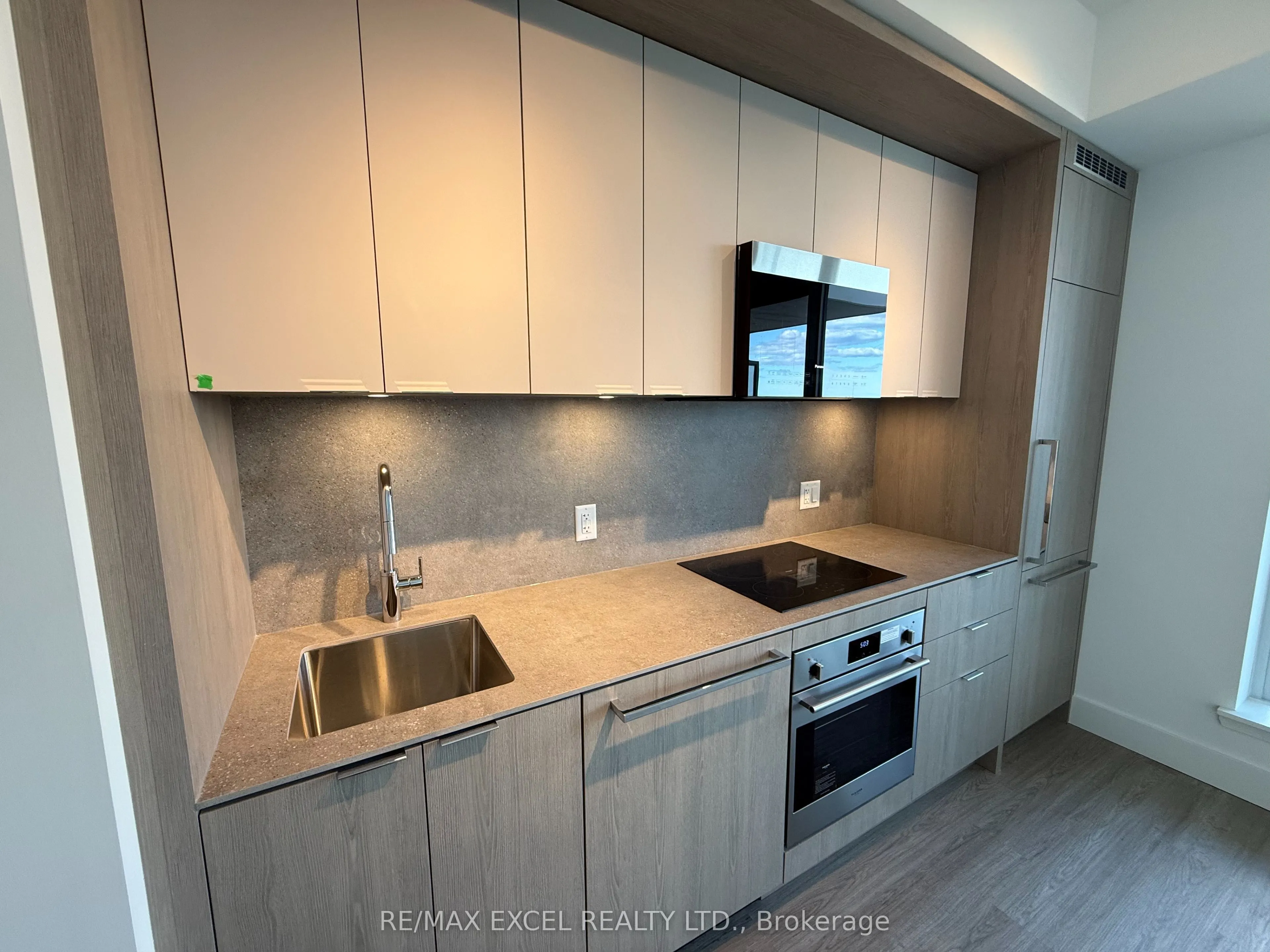 625 Sheppard Avenue E, #914