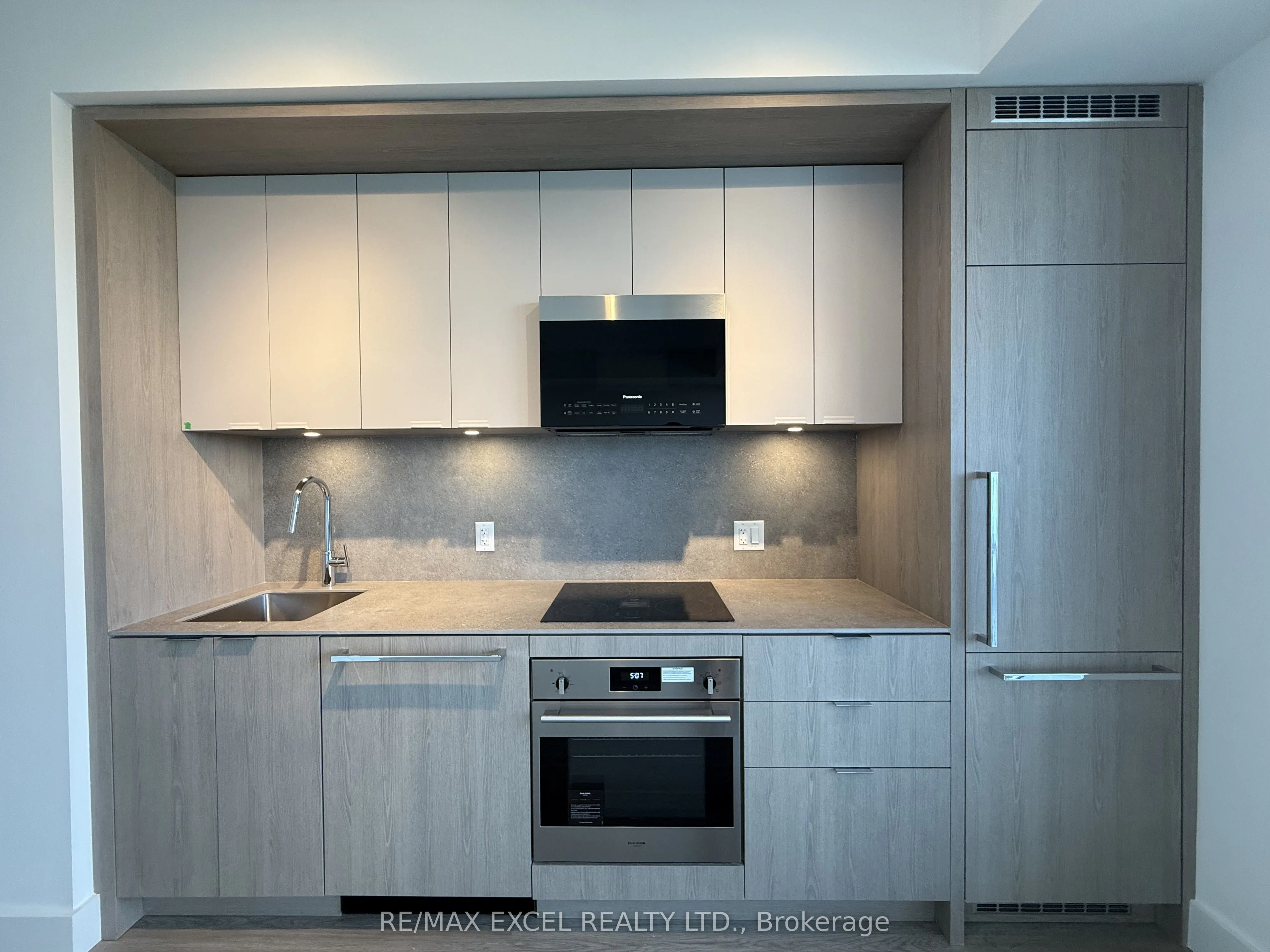 625 Sheppard Avenue E, #914