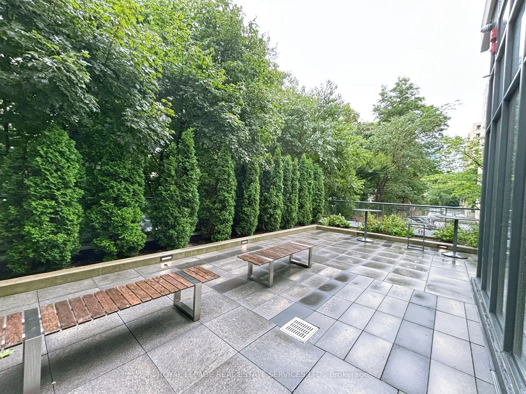 609 Avenue Road, #601