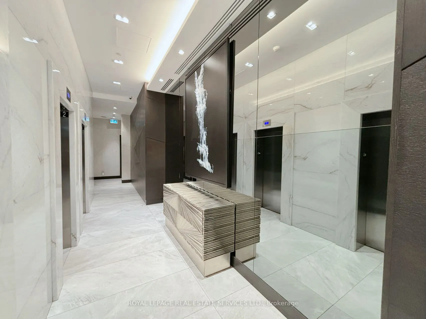609 Avenue Road, #601