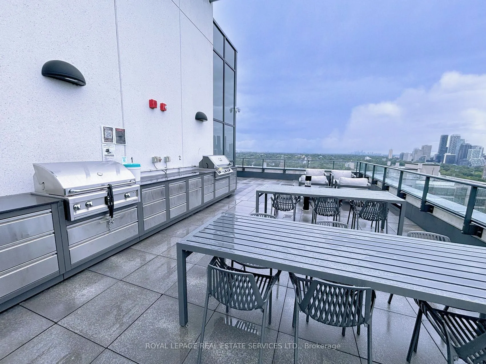 609 Avenue Road, #601