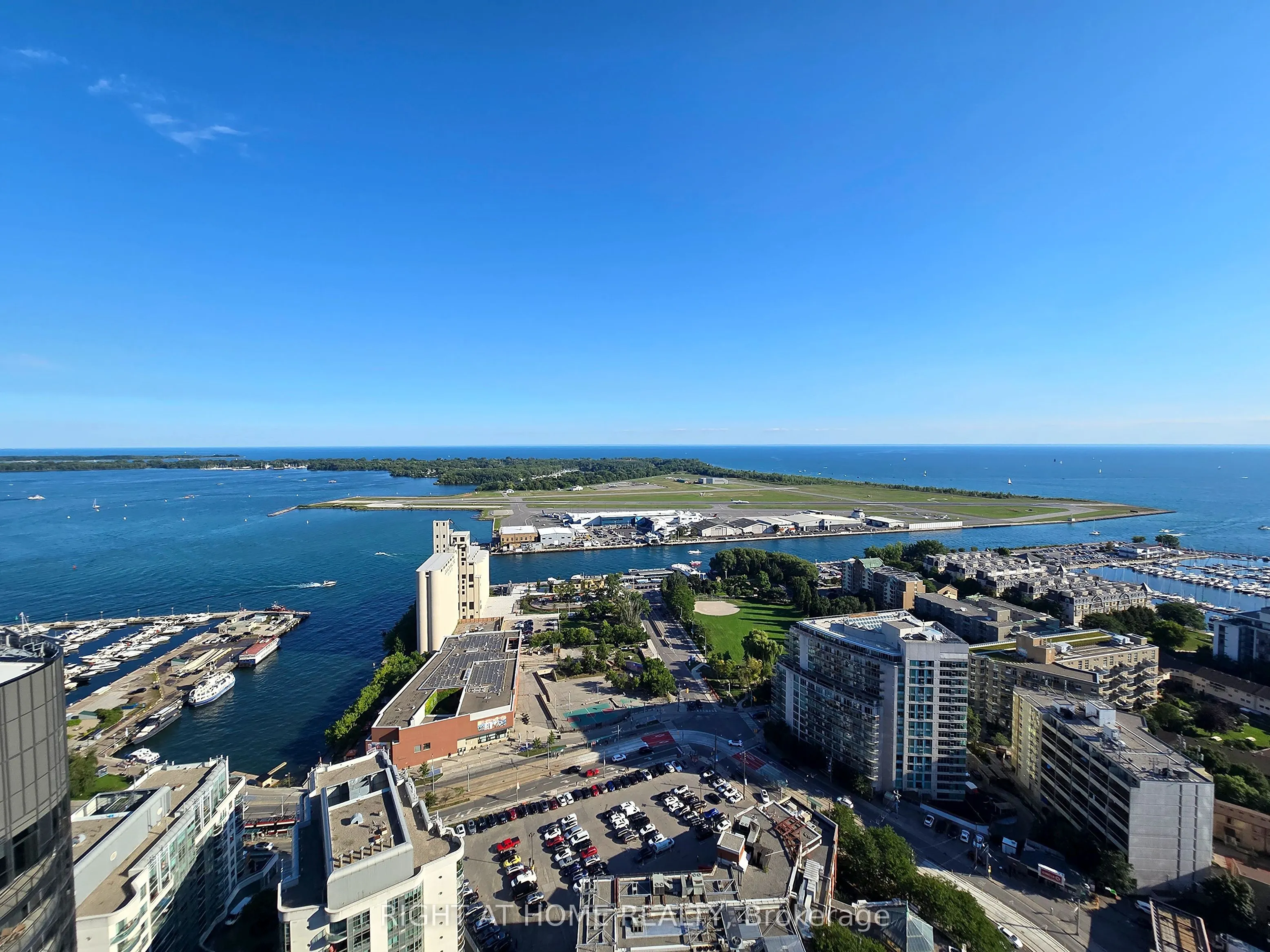 17 Bathurst Street, #4216