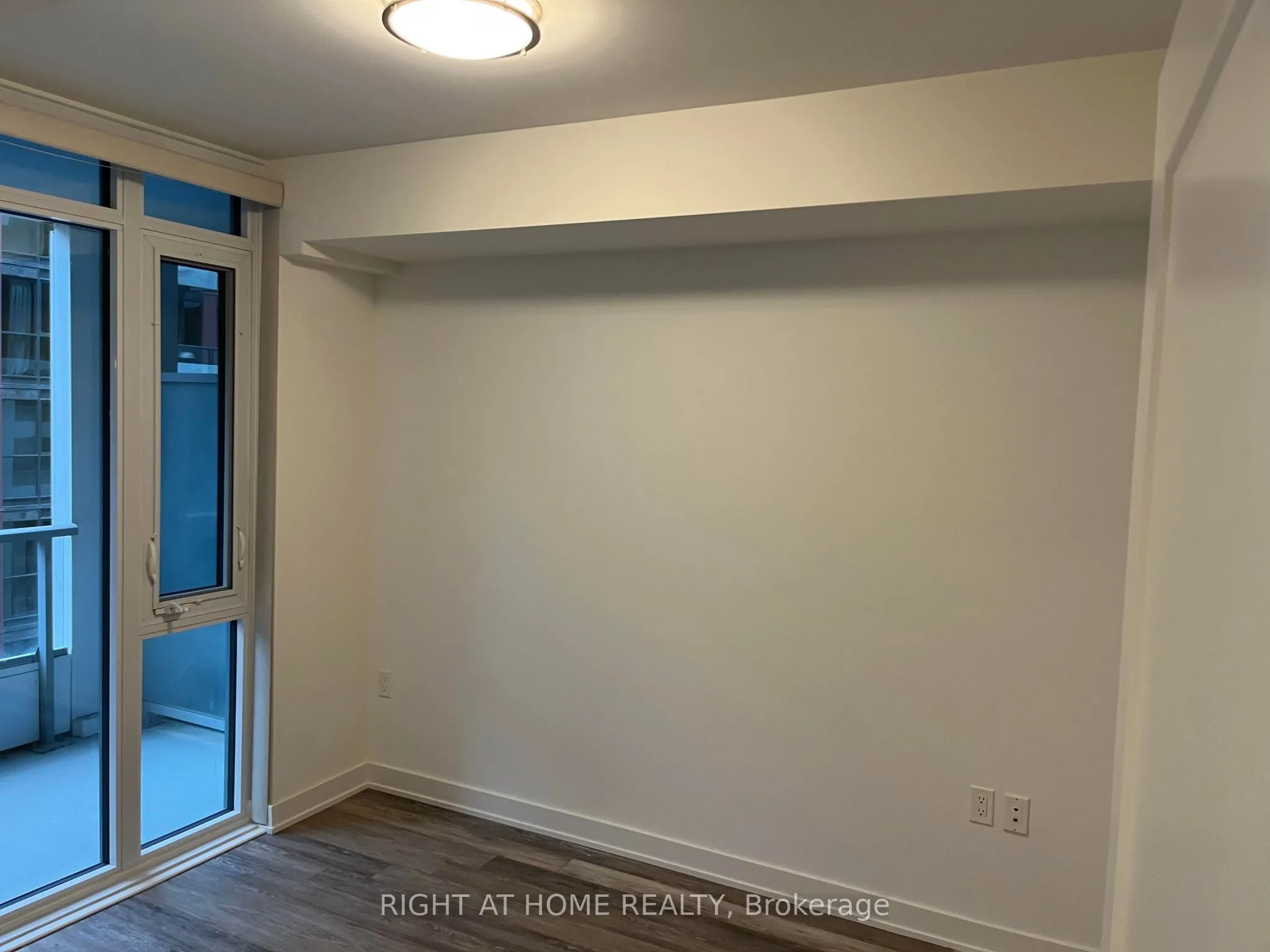 576 Front Street W, #726