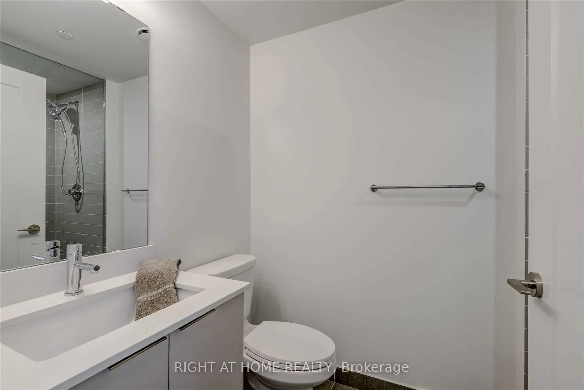 576 Front Street W, #726