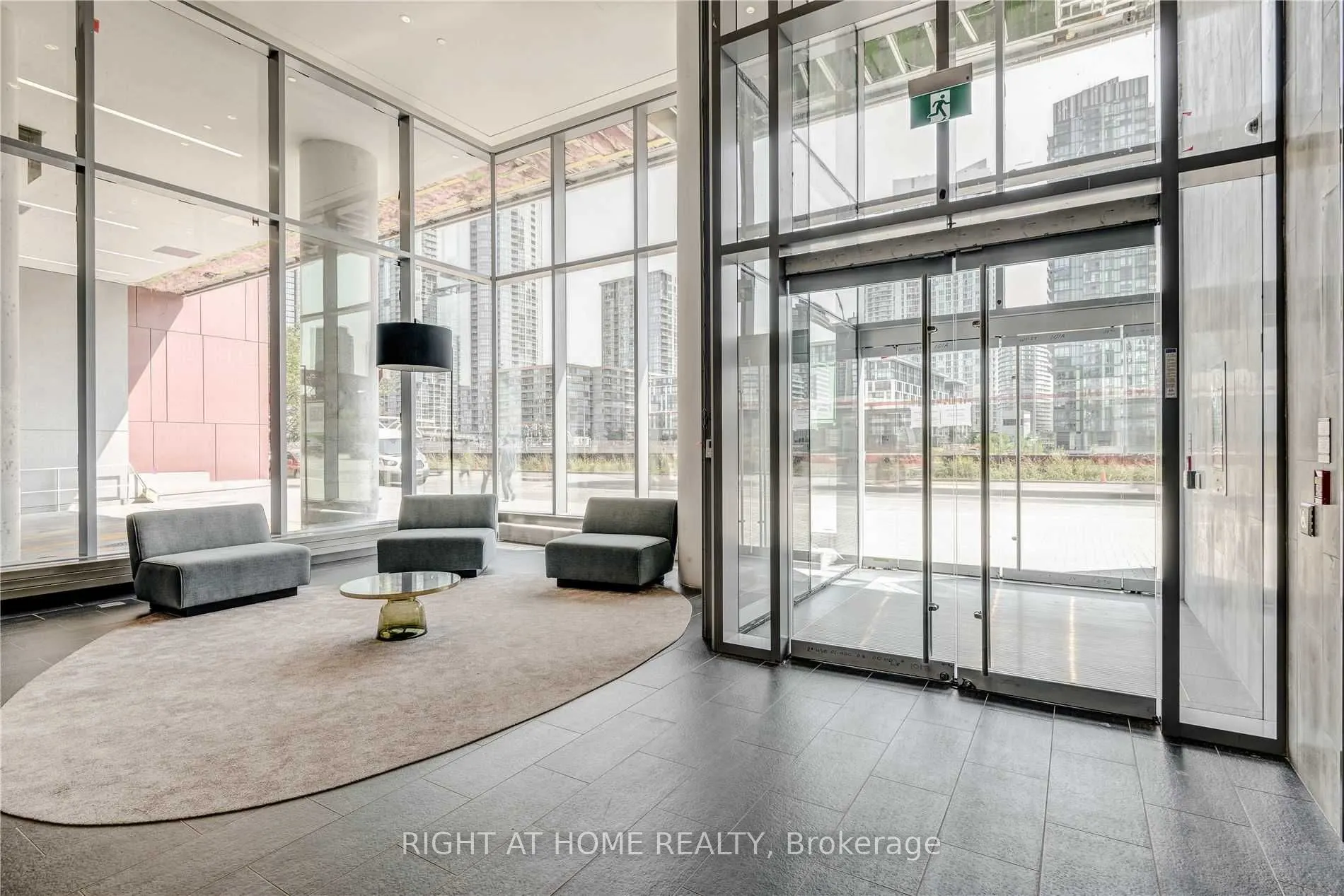 576 Front Street W, #726