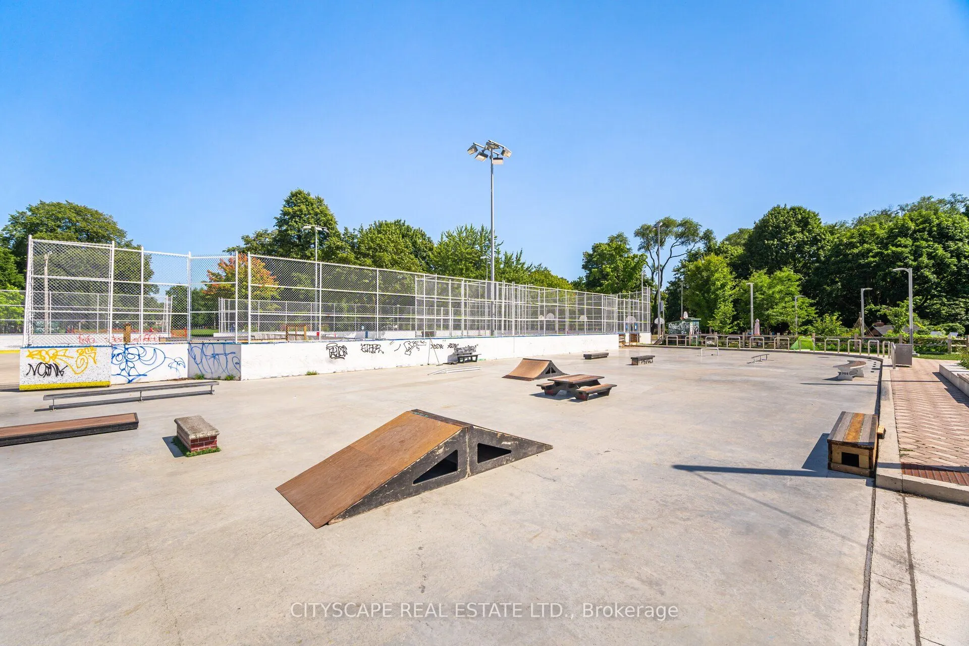 791 Dufferin Street, #Main/Lower