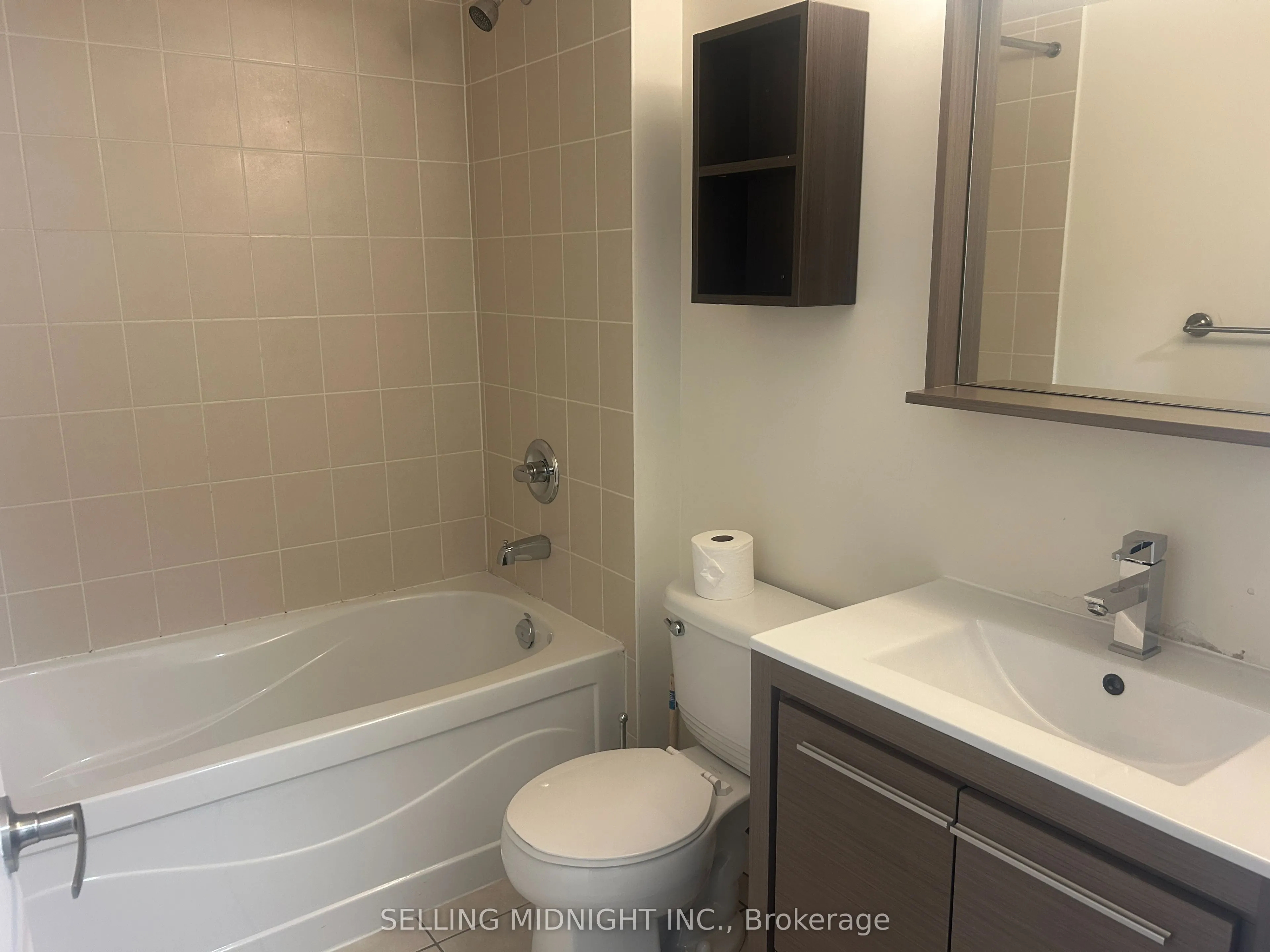 80 Western Battery Road, #1112