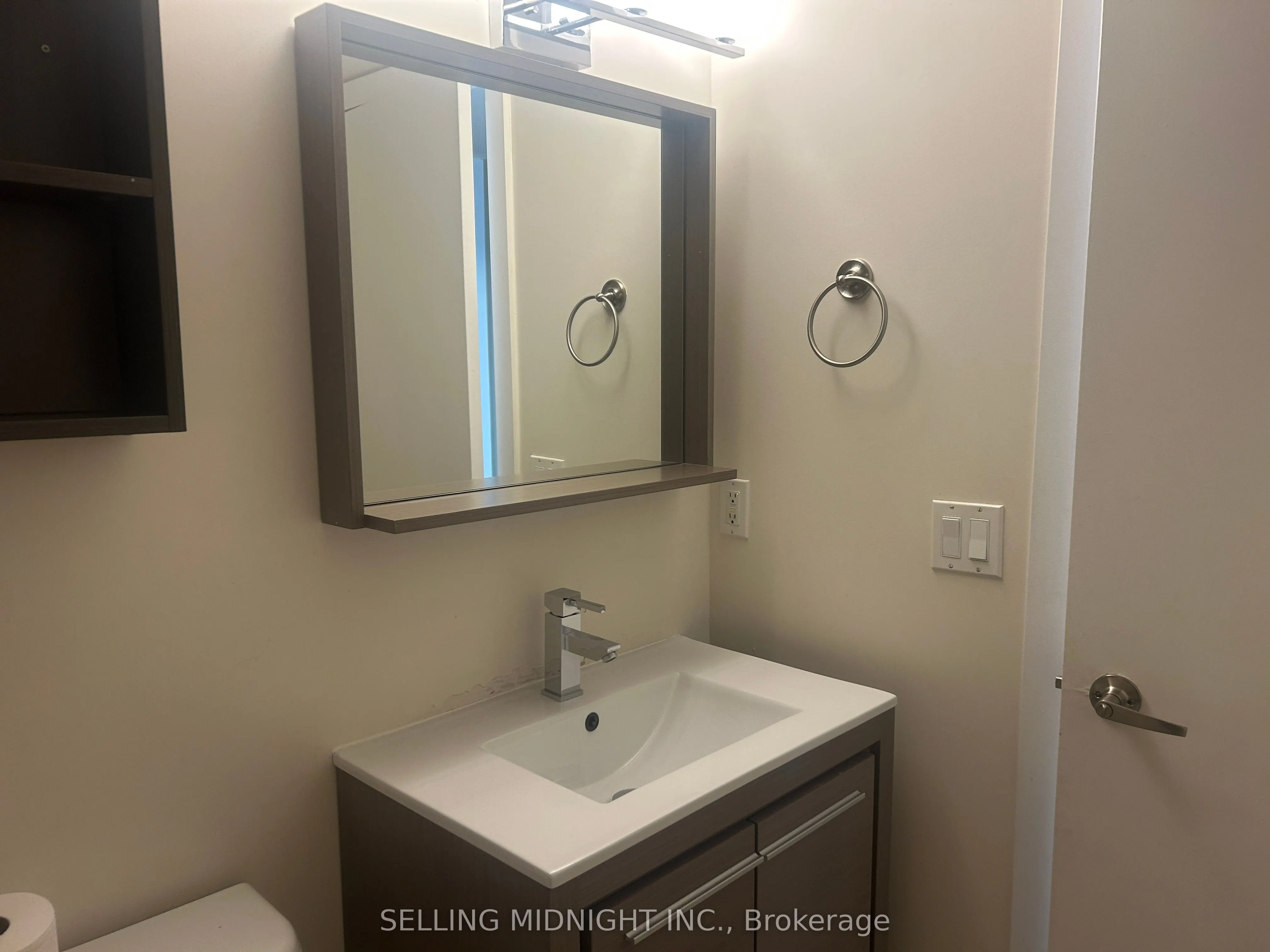 80 Western Battery Road, #1112