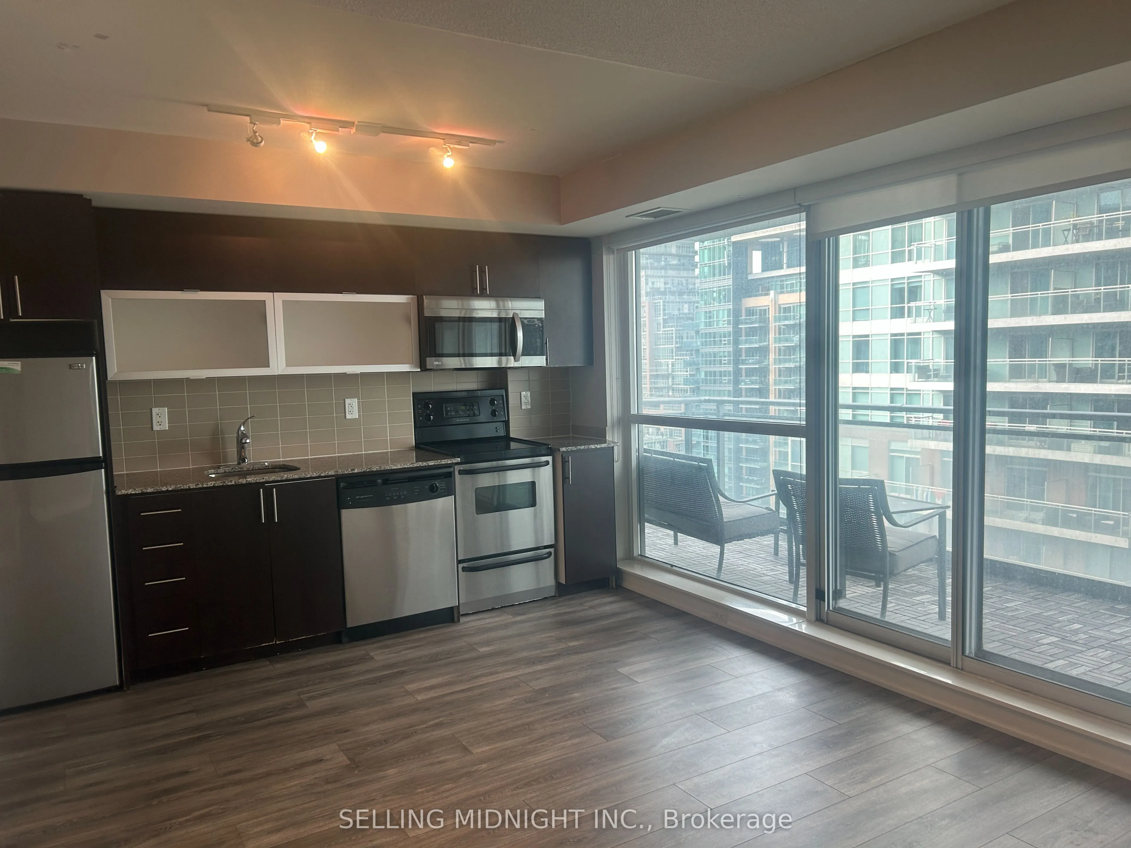 80 Western Battery Road, #1112