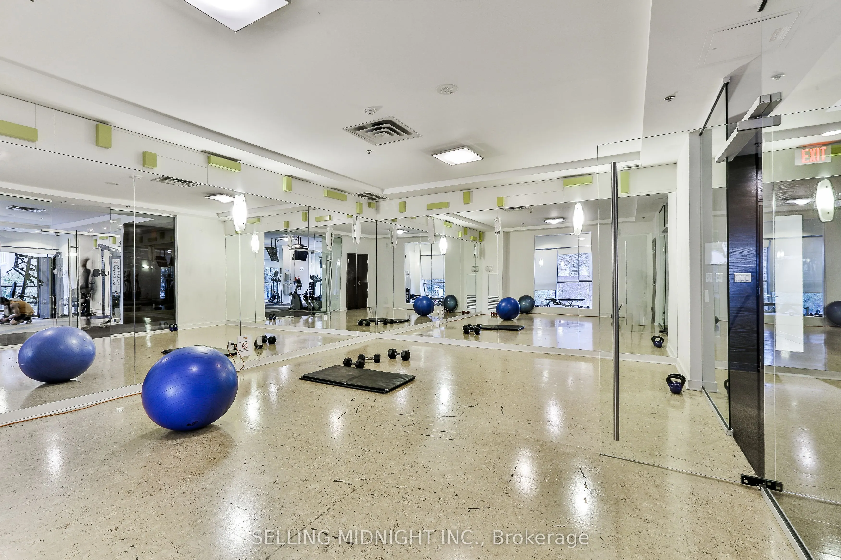 80 Western Battery Road, #1112