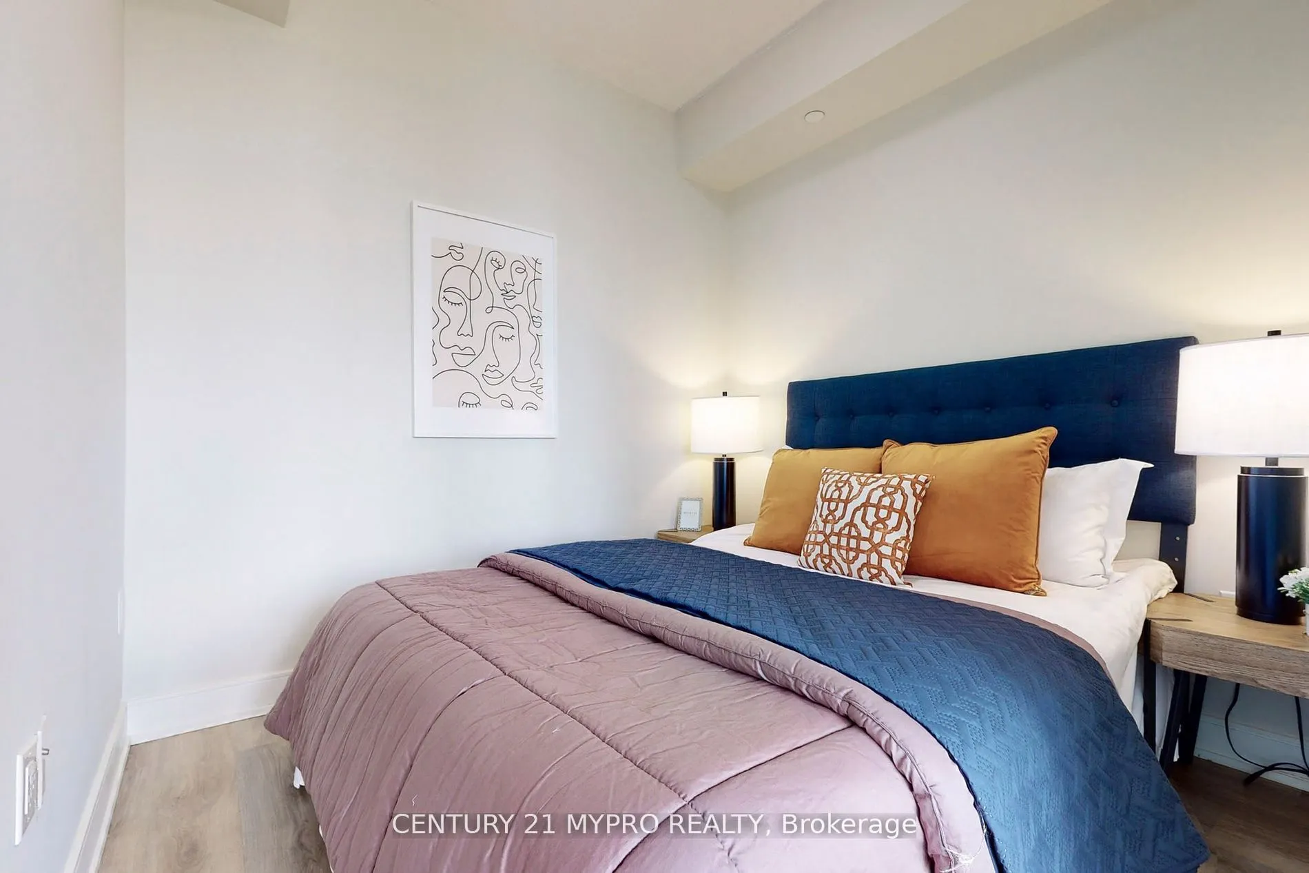 89 Mcgill Street, #2407