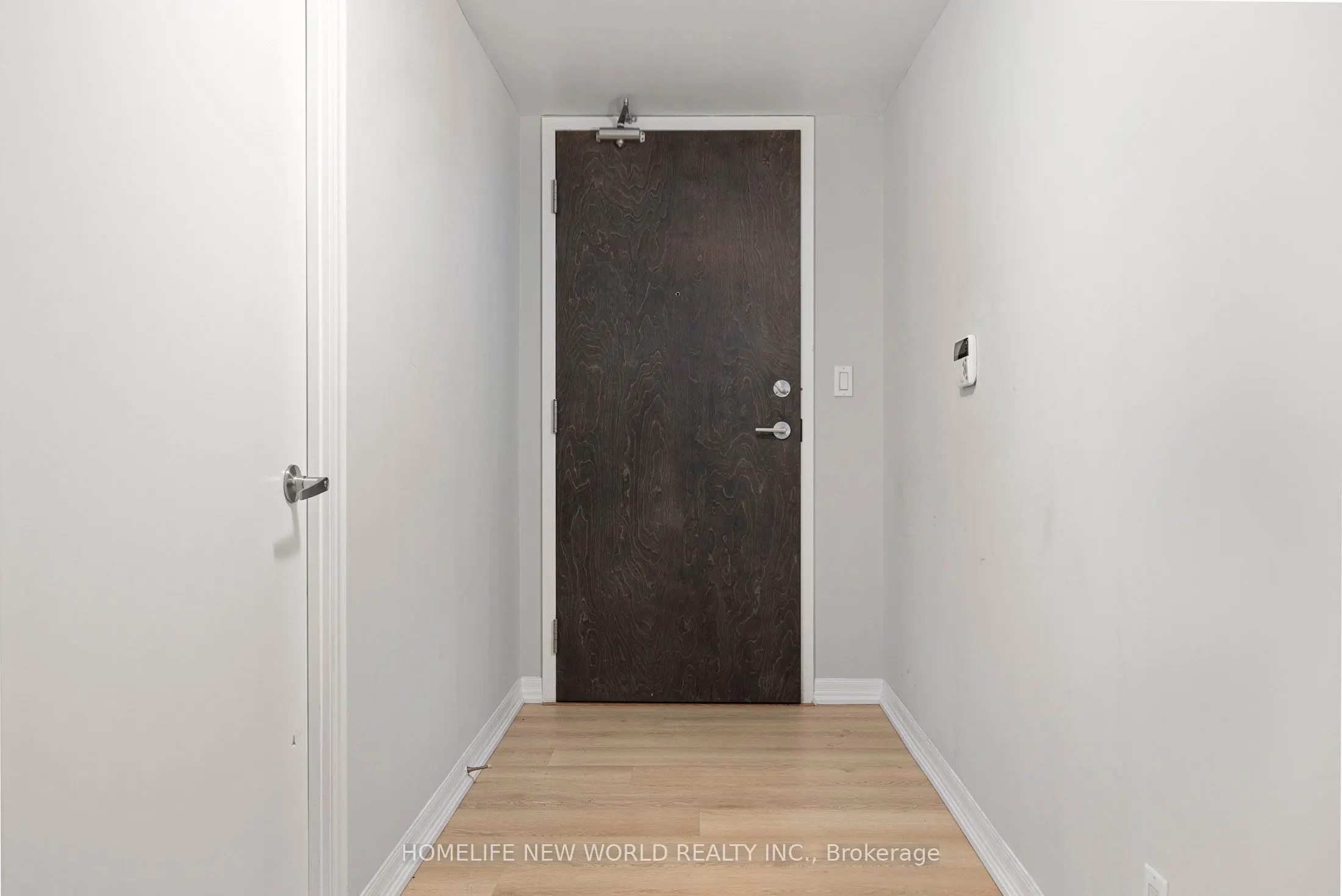 22 Wellesley Street E, #1108