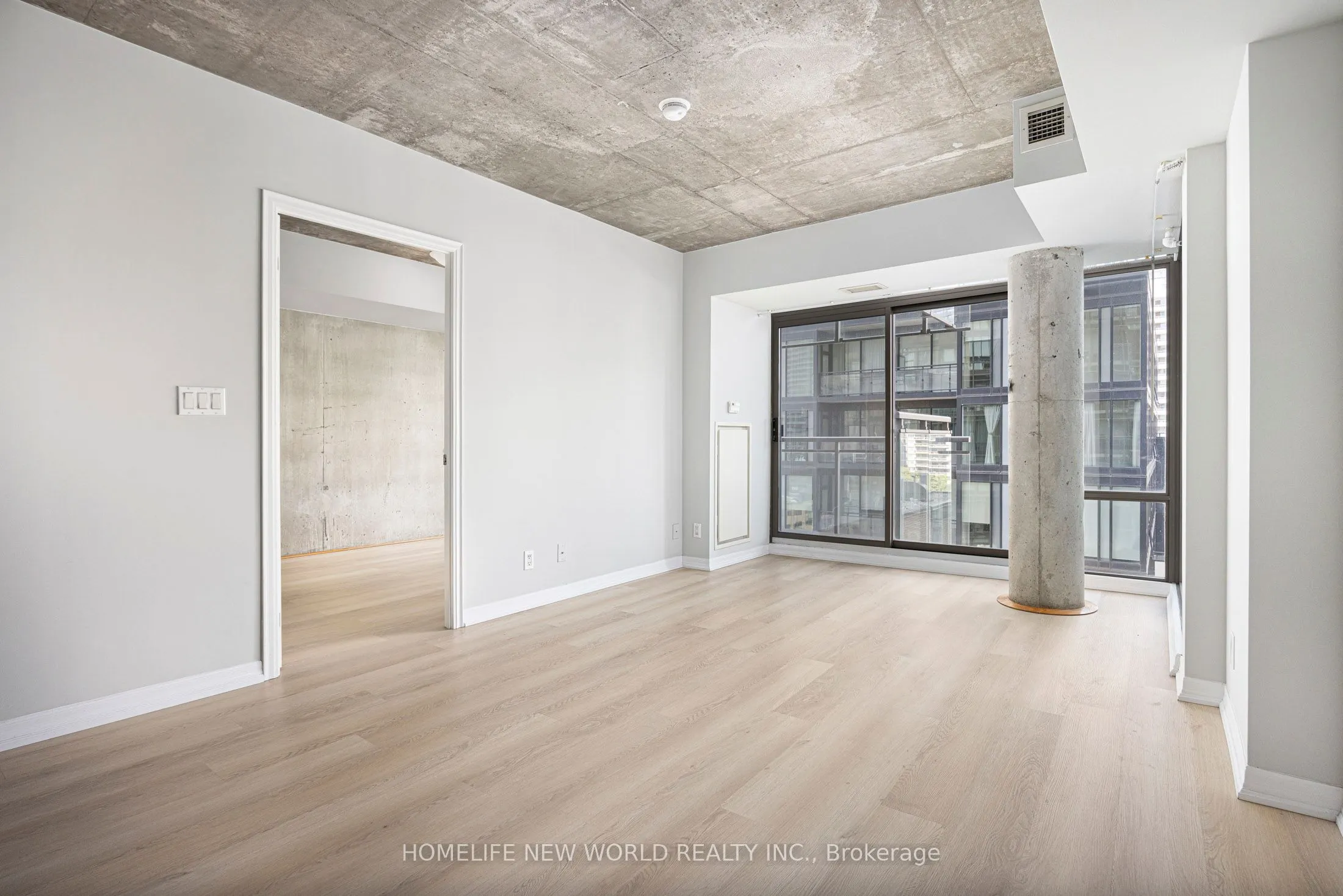 22 Wellesley Street E, #1108