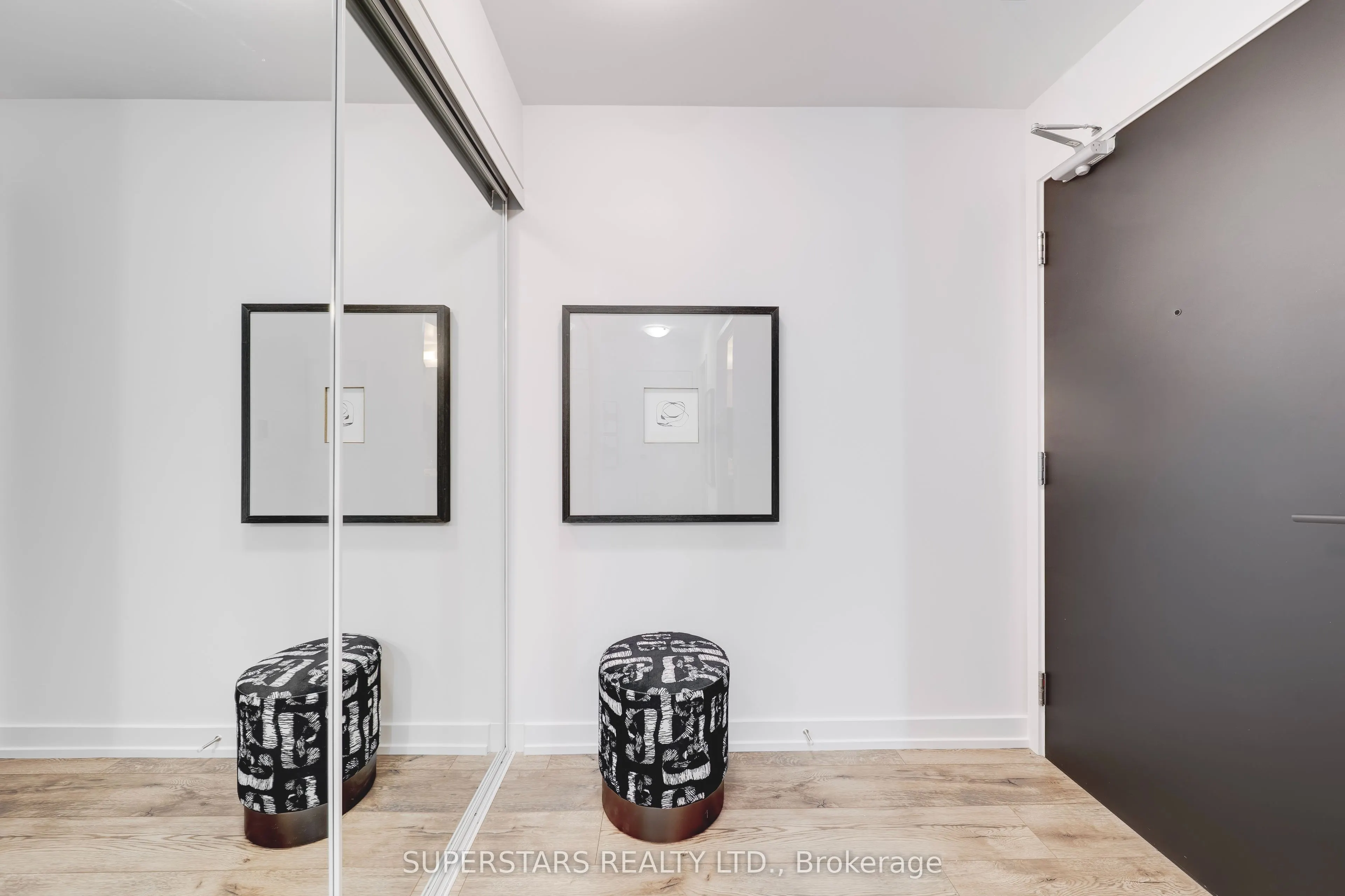 125 Redpath Avenue, #702