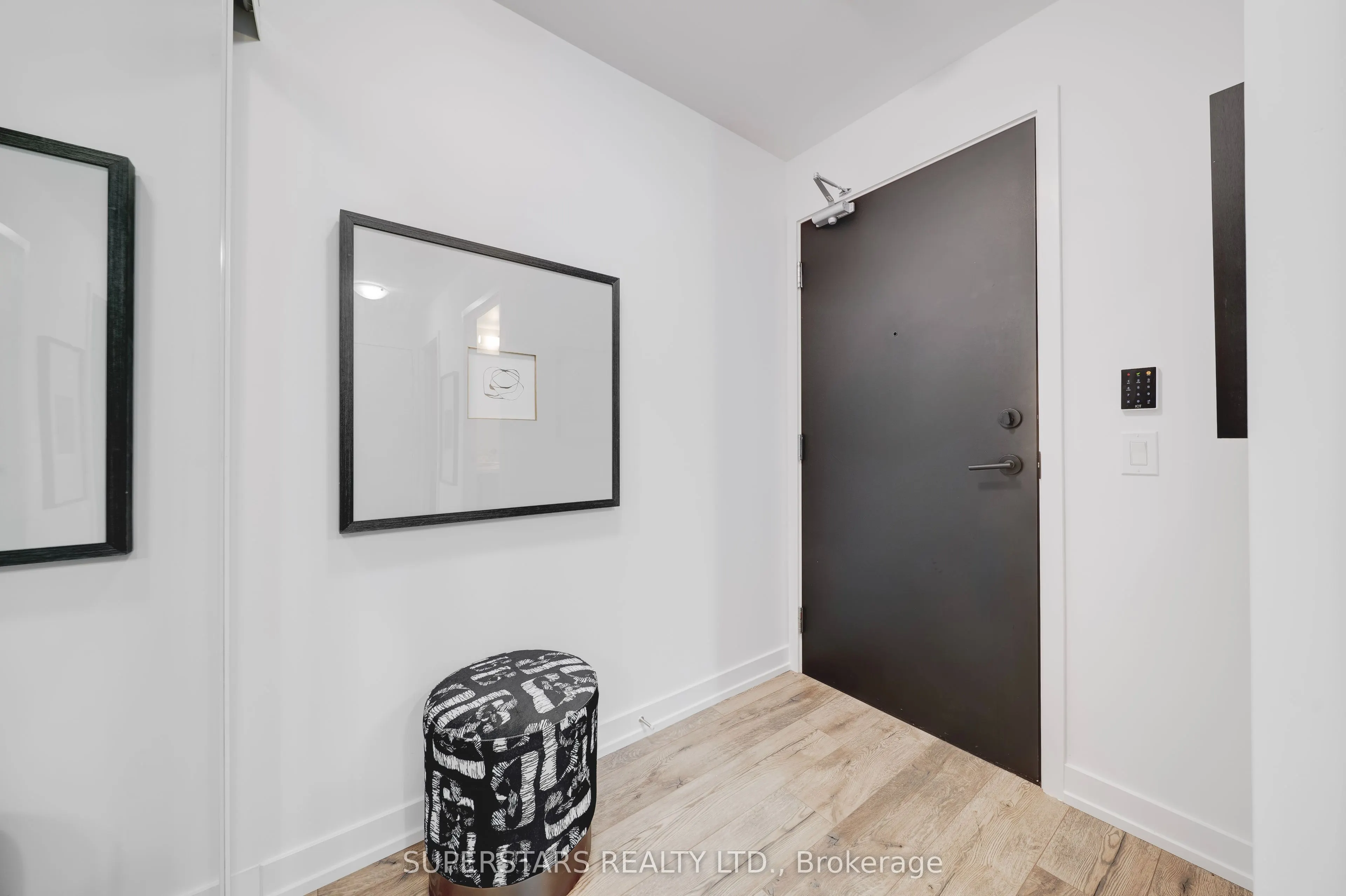 125 Redpath Avenue, #702