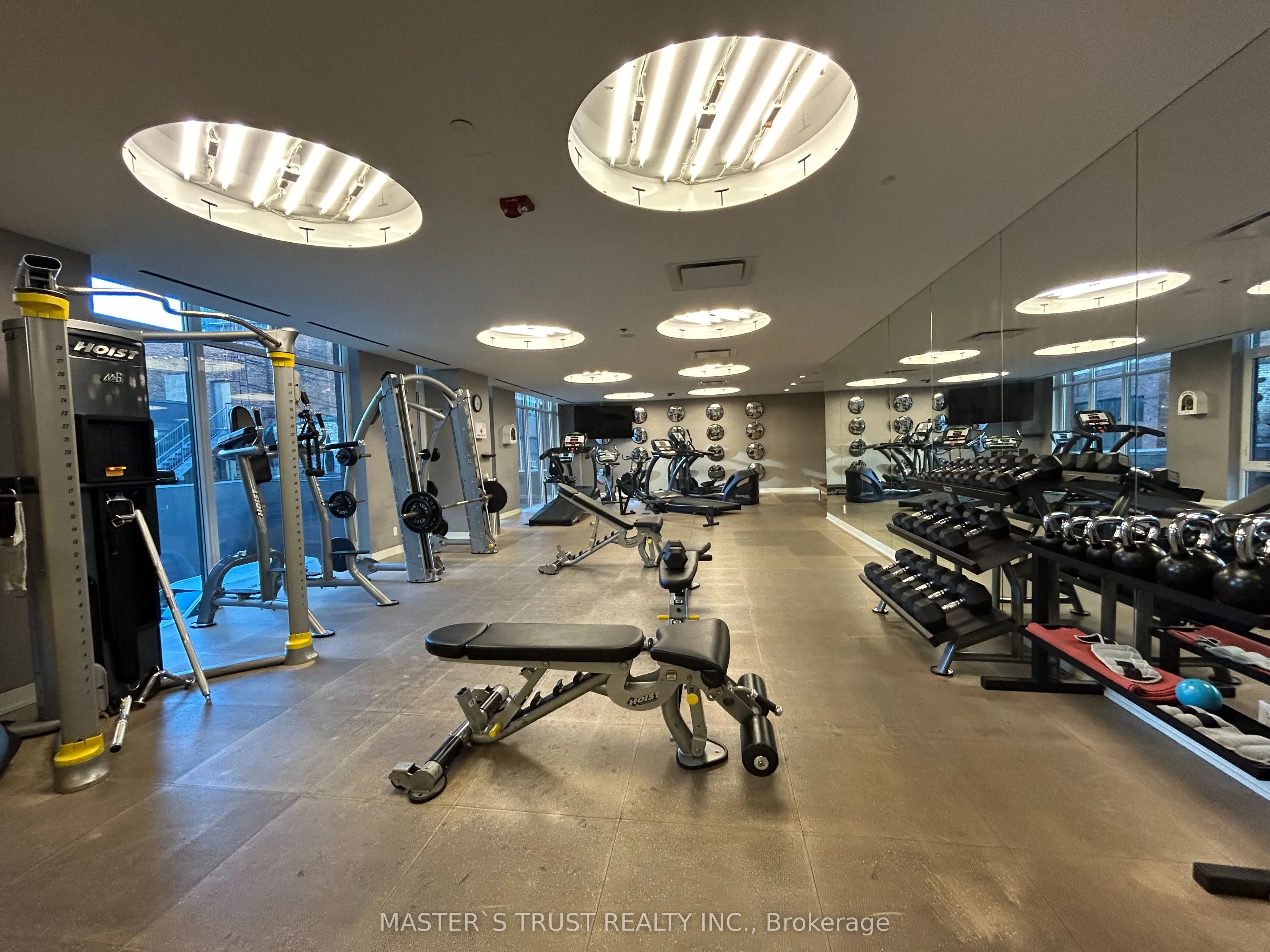 75 St Nicholas Street, #1702