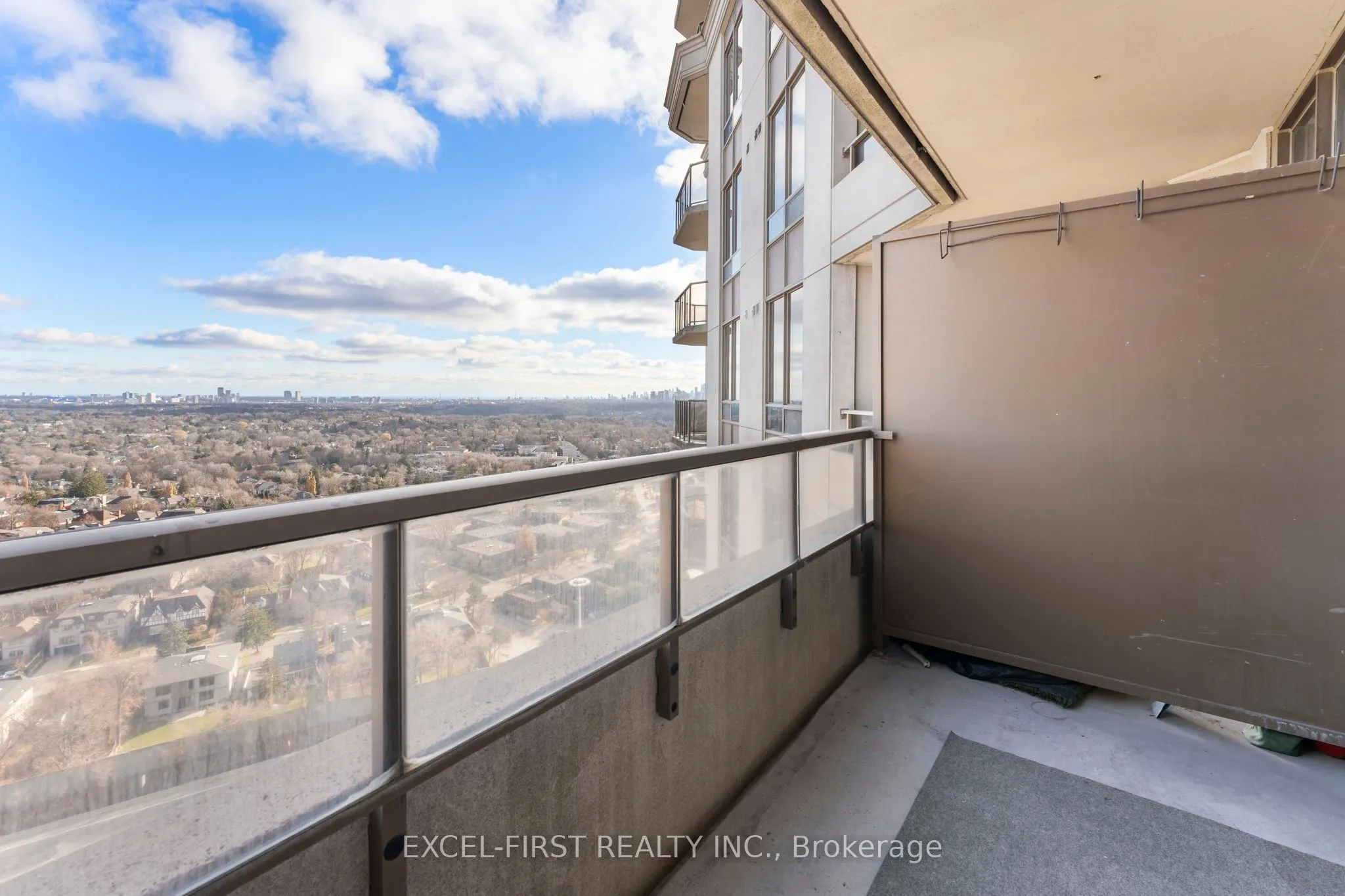 80 Harrison Garden Boulevard, #2718