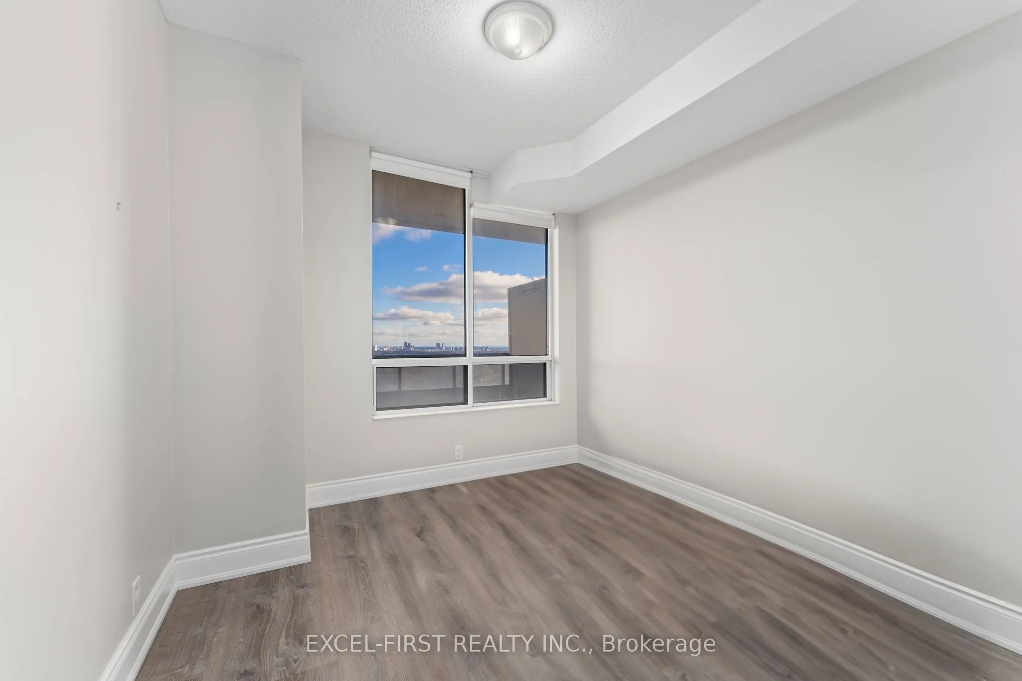 80 Harrison Garden Boulevard, #2718