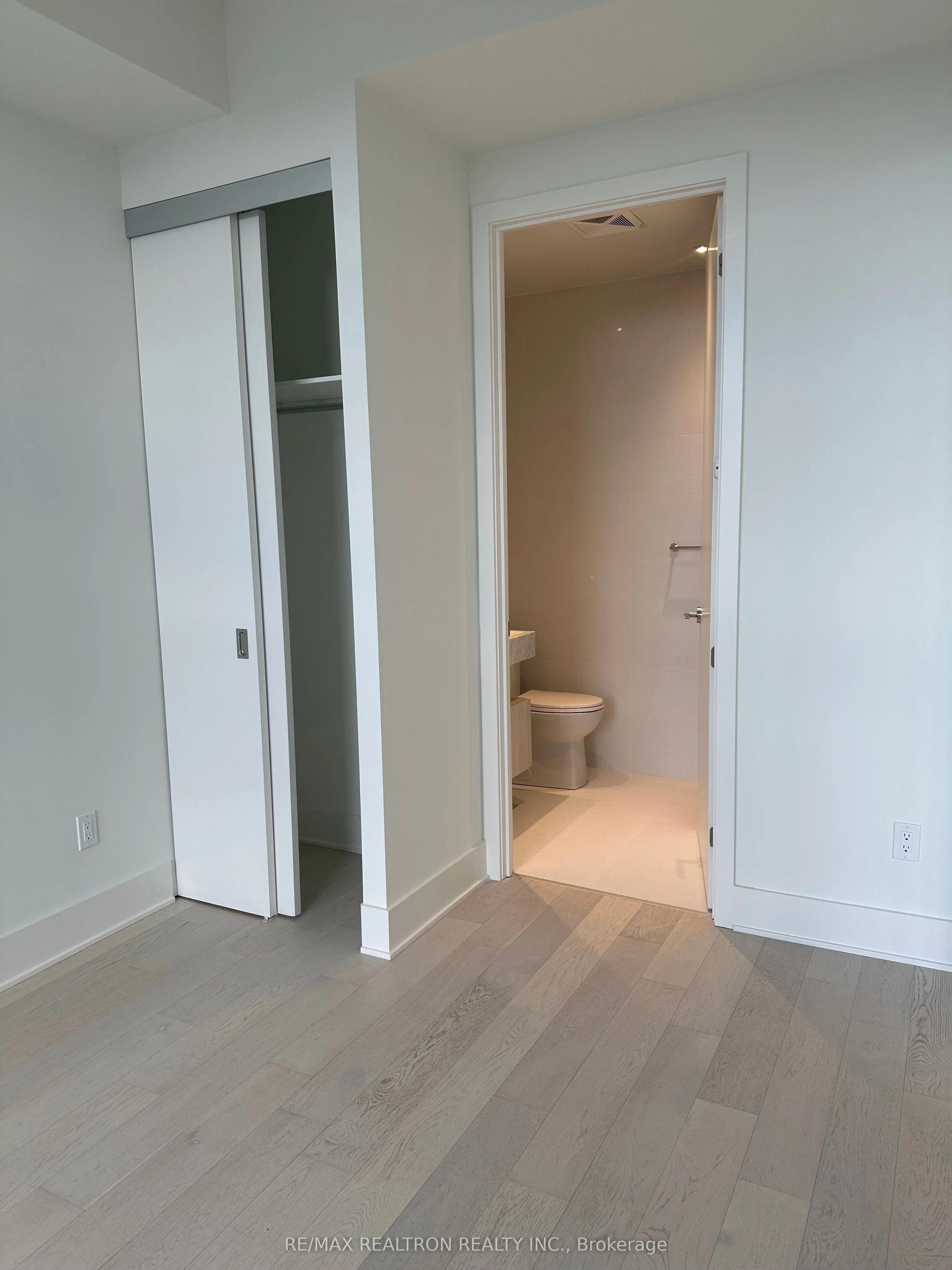 11 Yorkville Avenue, #6110