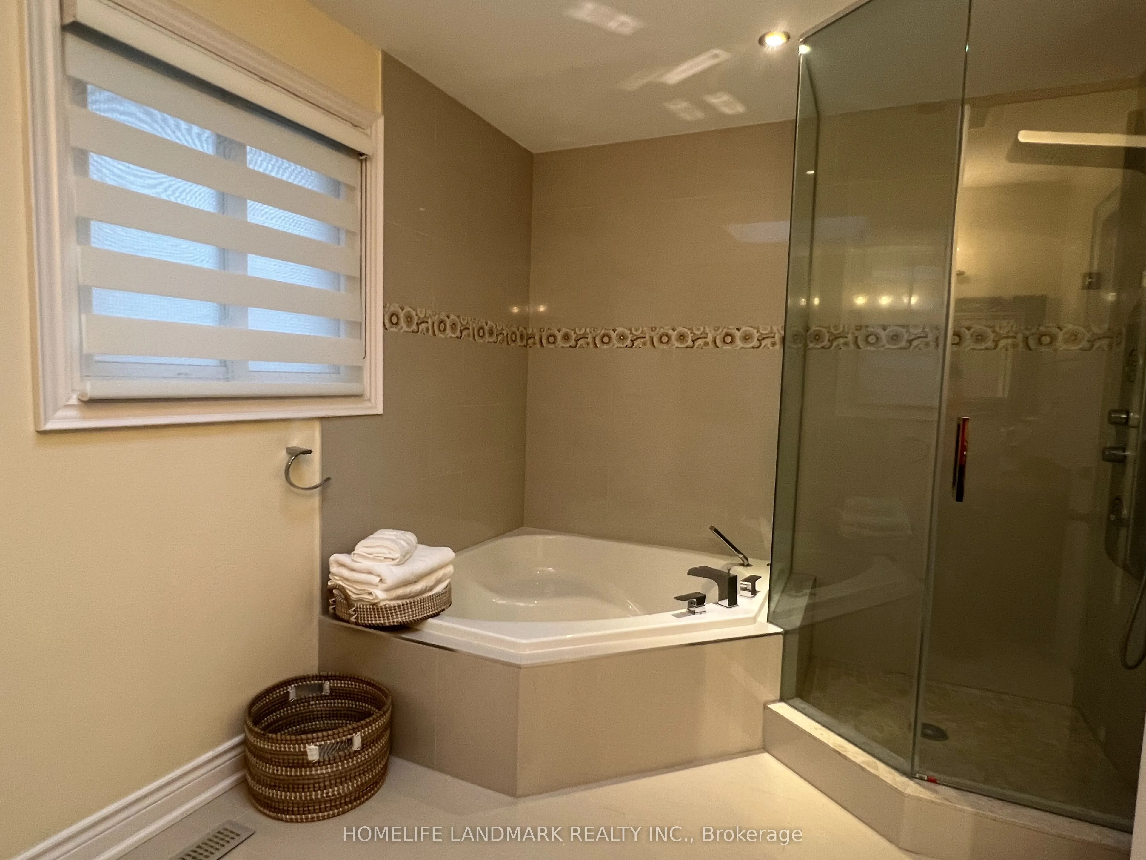 12 Clarinda Drive