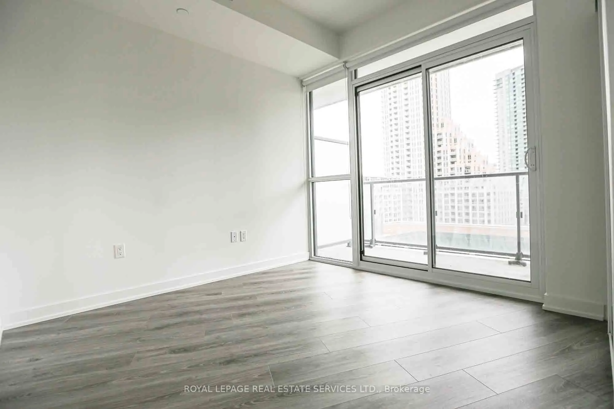 38 Iannuzi Street E, #1004