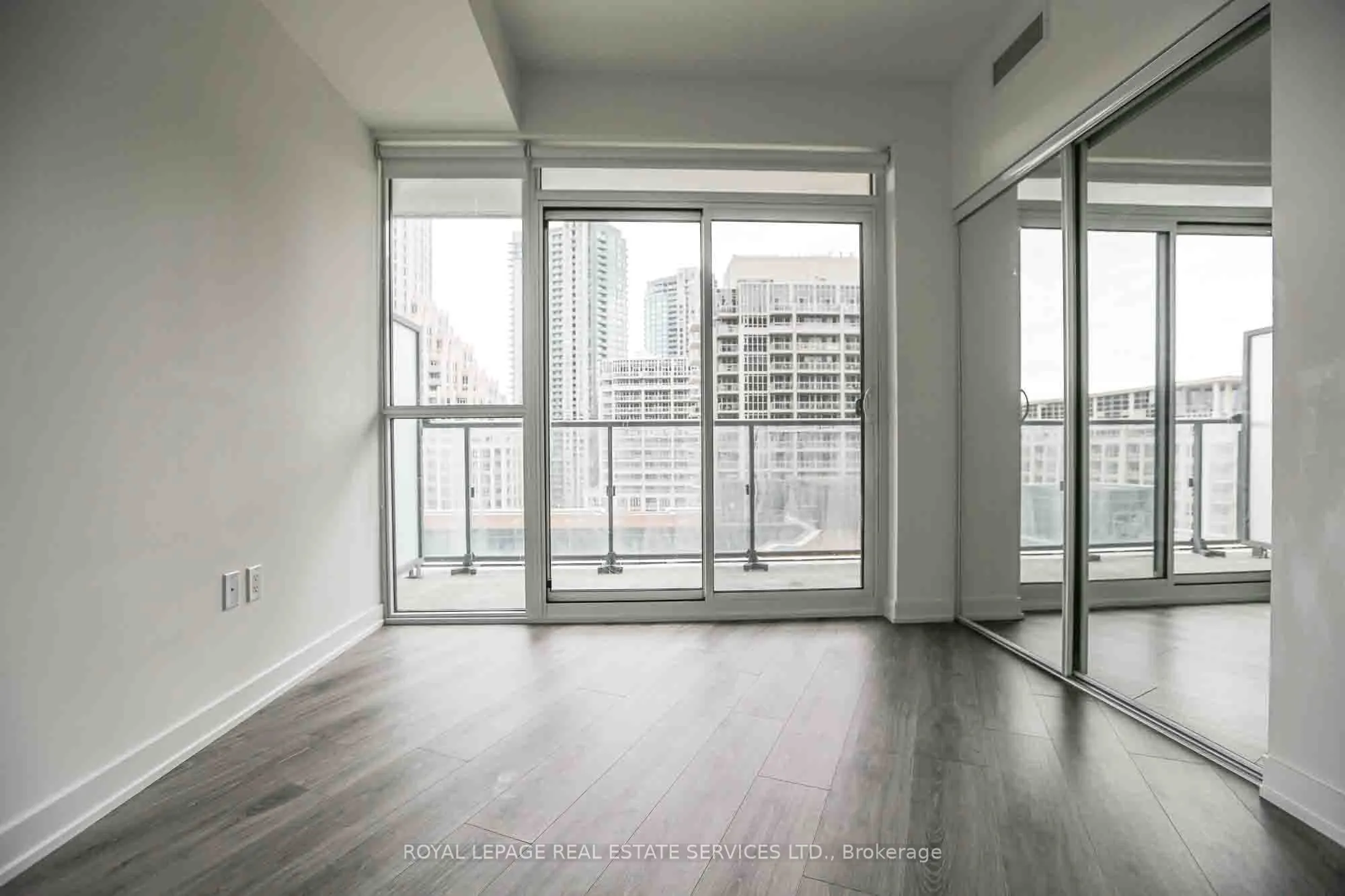38 Iannuzi Street E, #1004