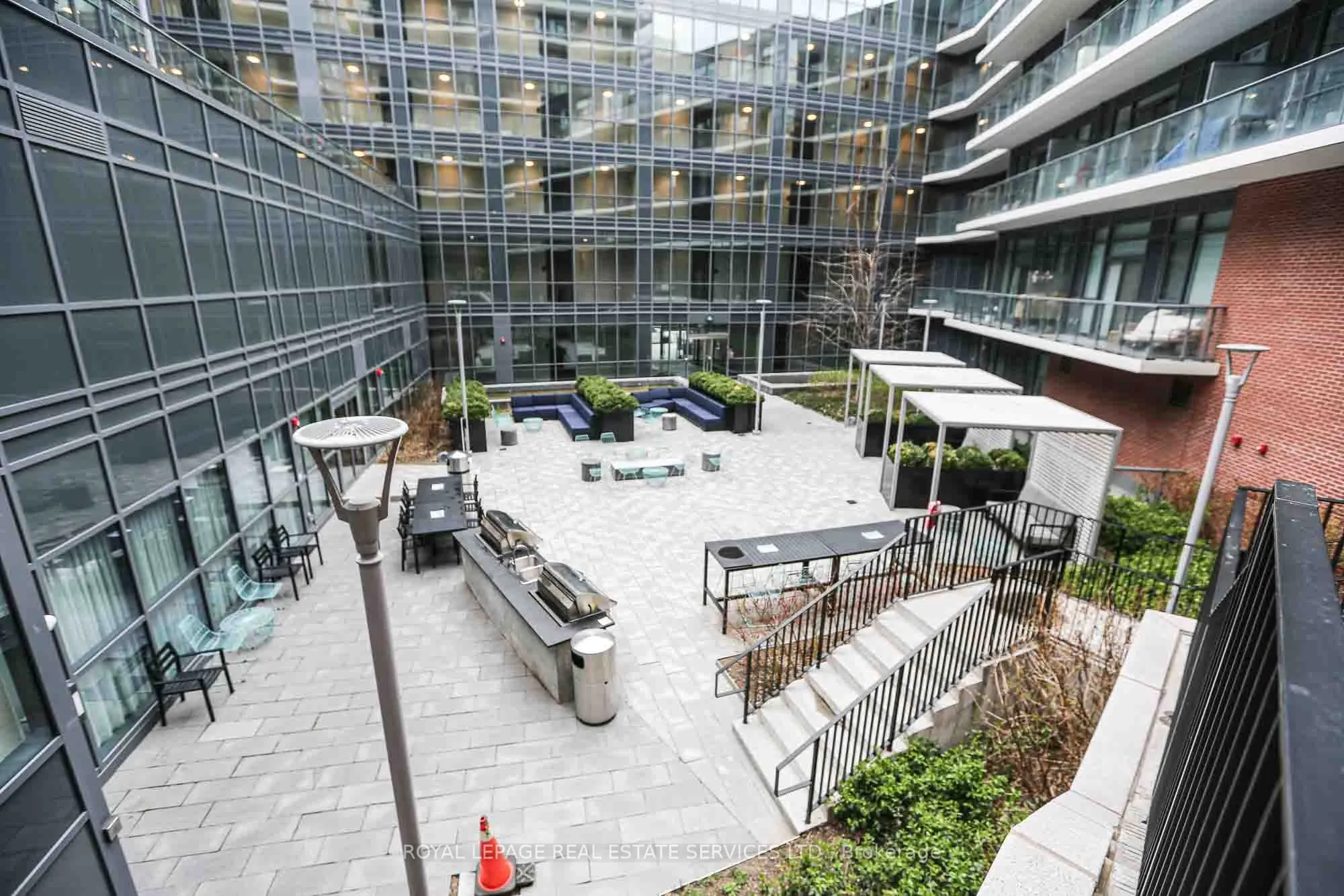 38 Iannuzi Street E, #1004