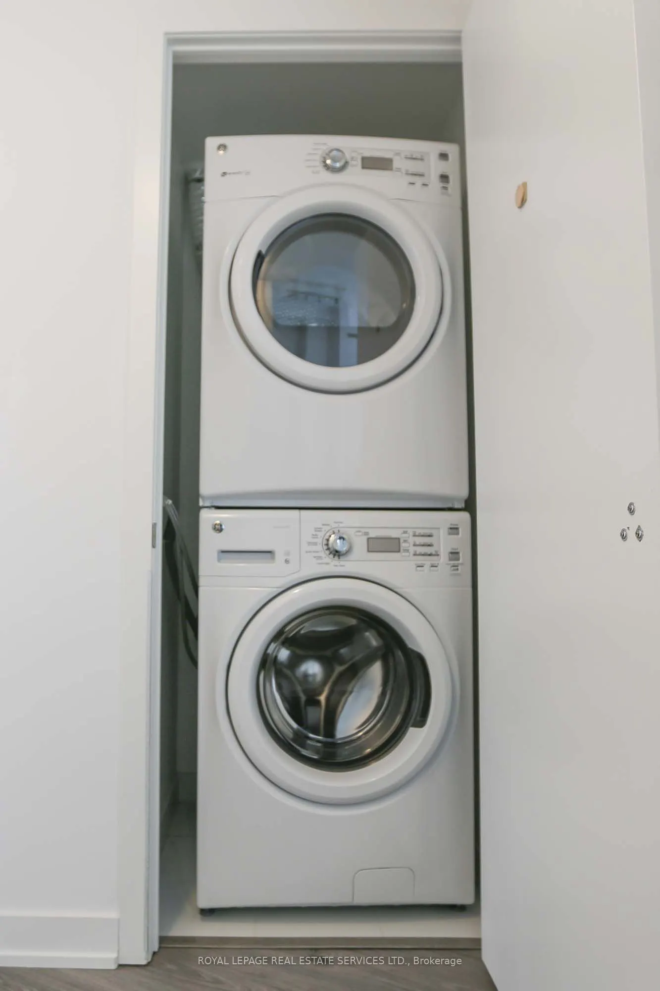 38 Iannuzi Street E, #1004