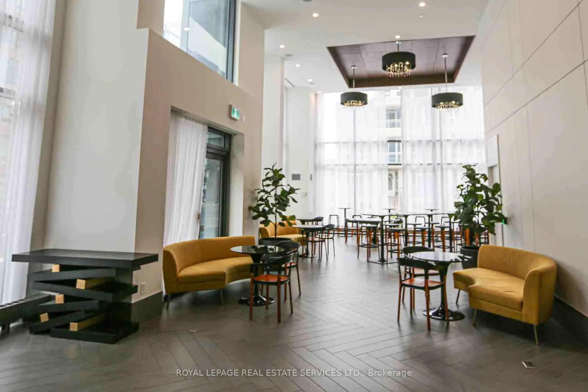 38 Iannuzi Street E, #1004