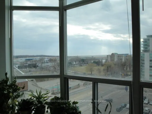 600 Queens Quay W, #Sph23