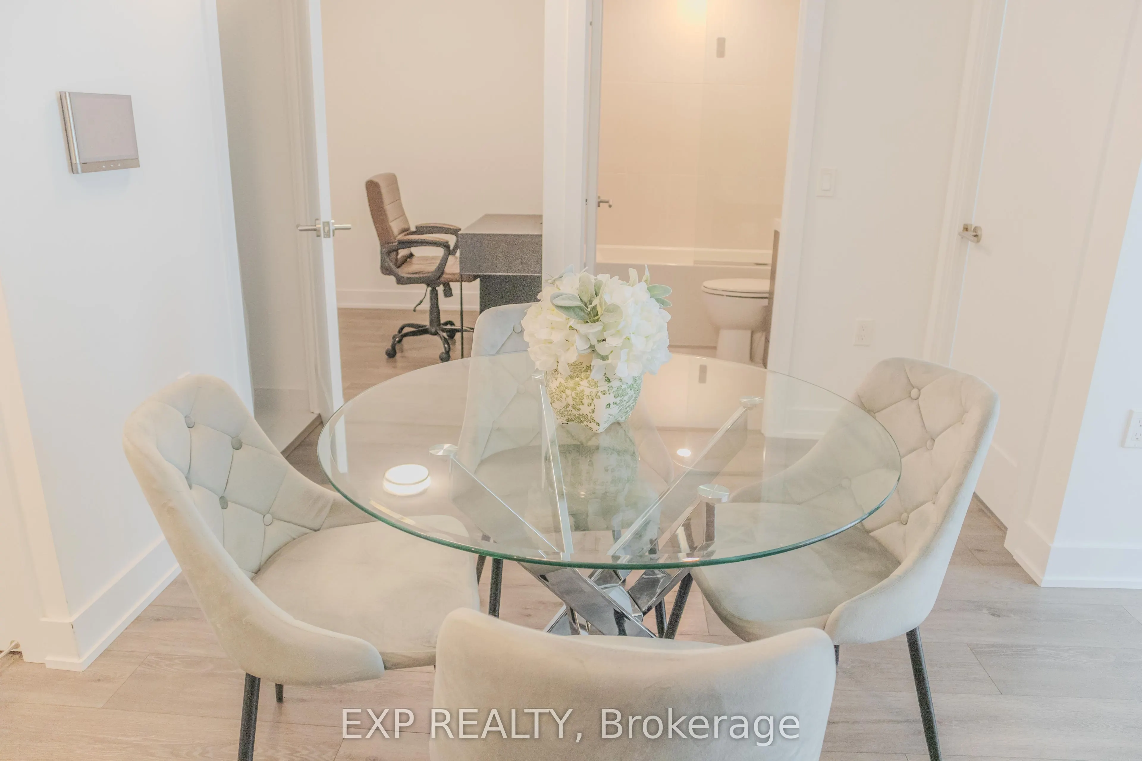 585 Bloor Street E, #519