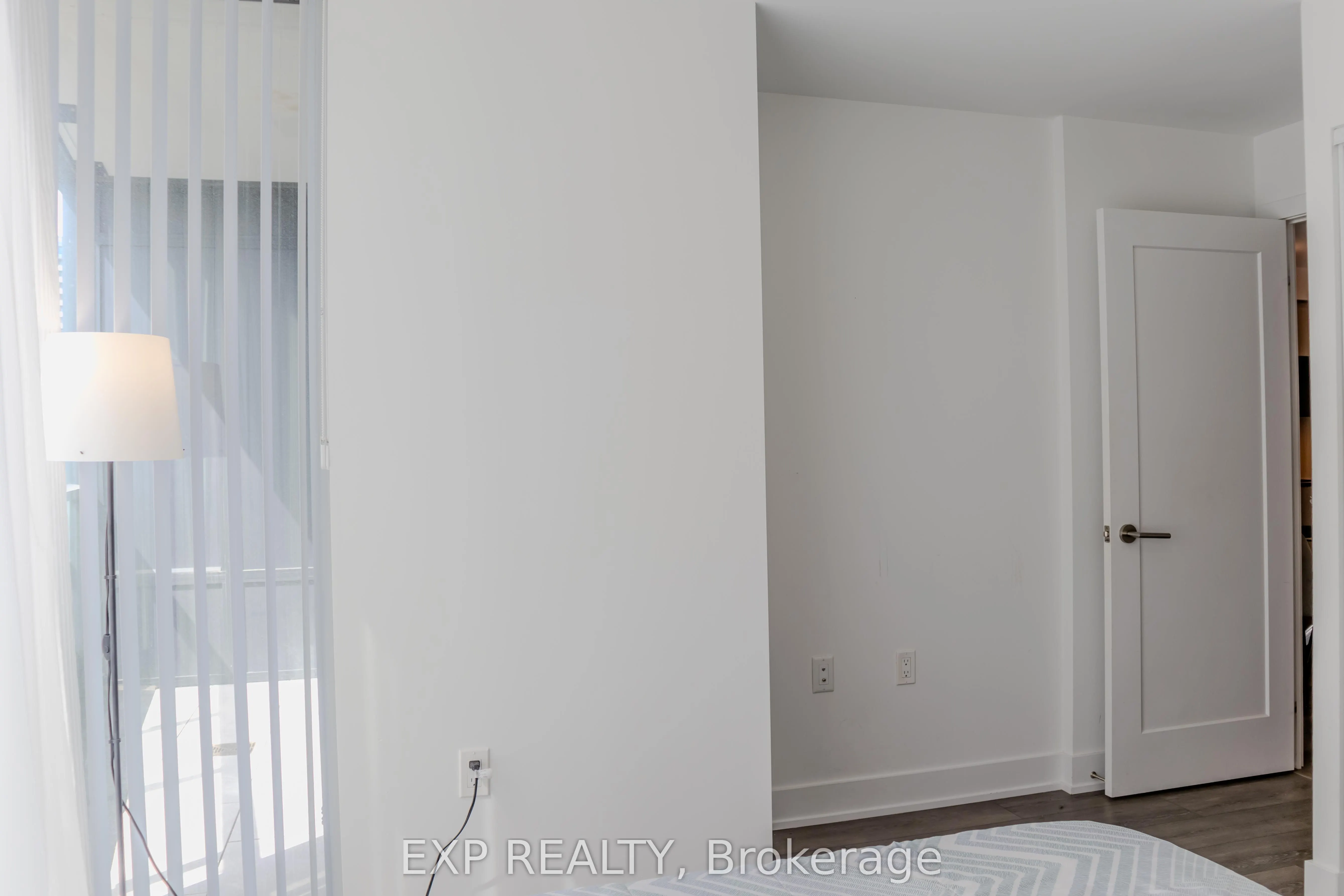 585 Bloor Street E, #519