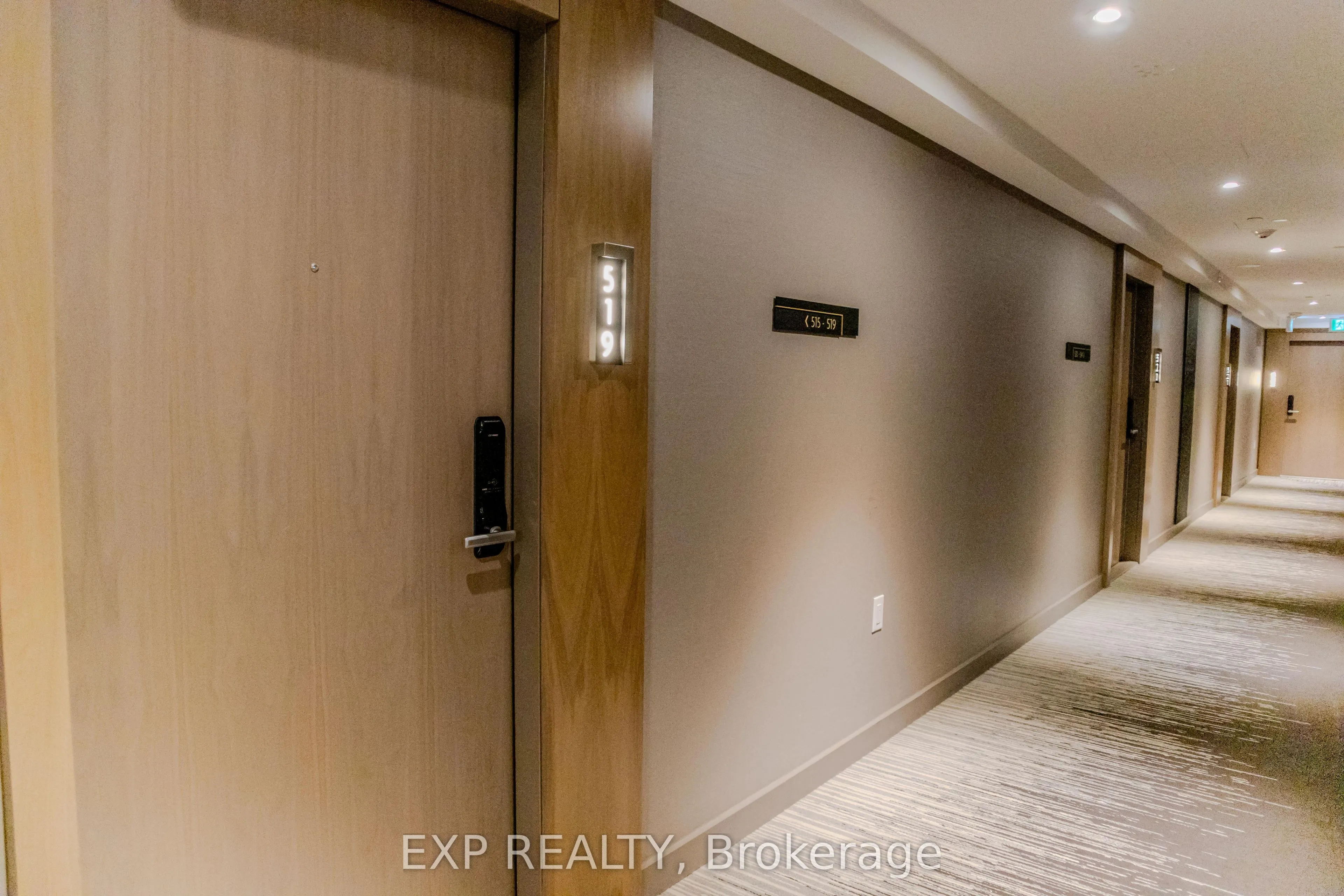 585 Bloor Street E, #519