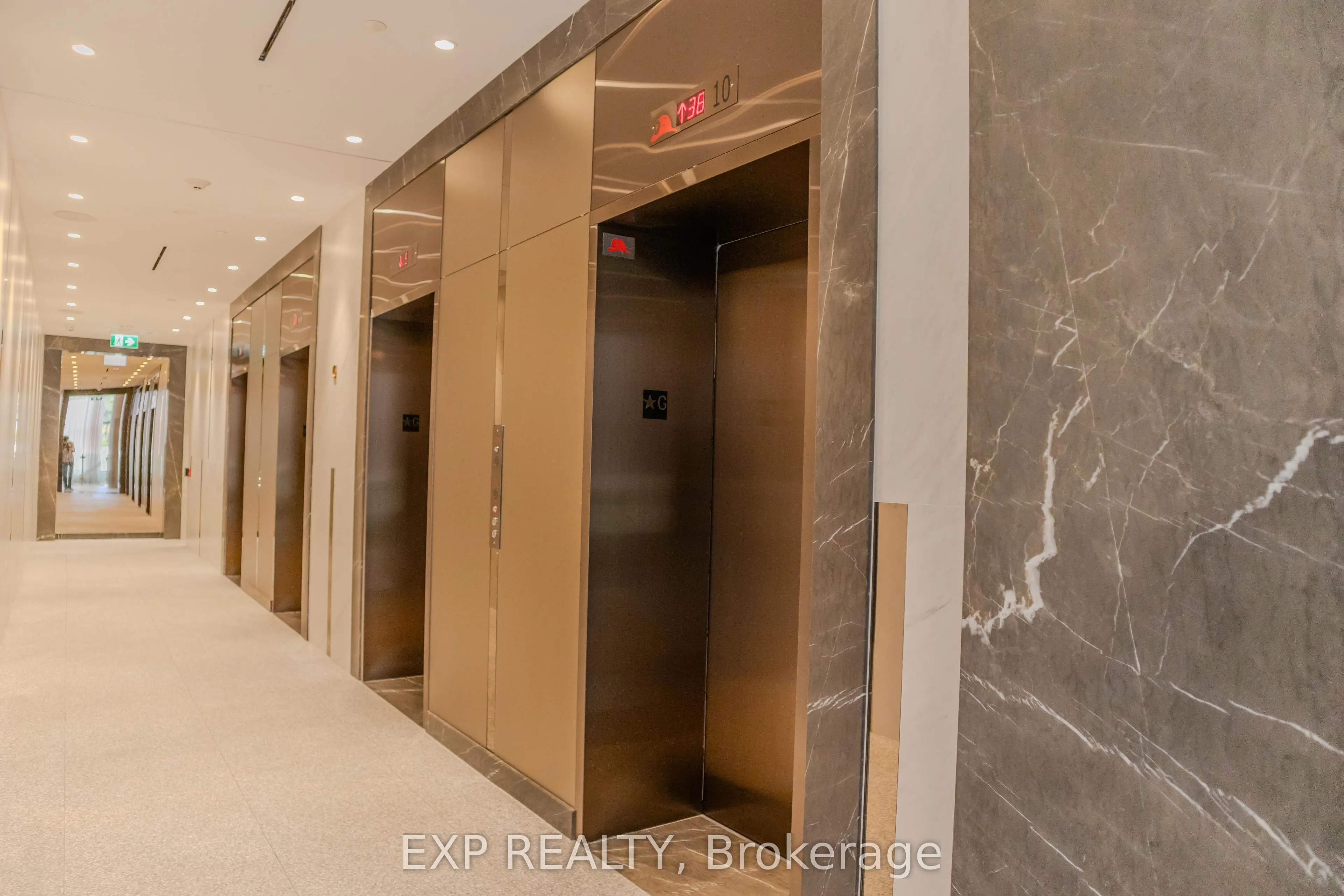 585 Bloor Street E, #519