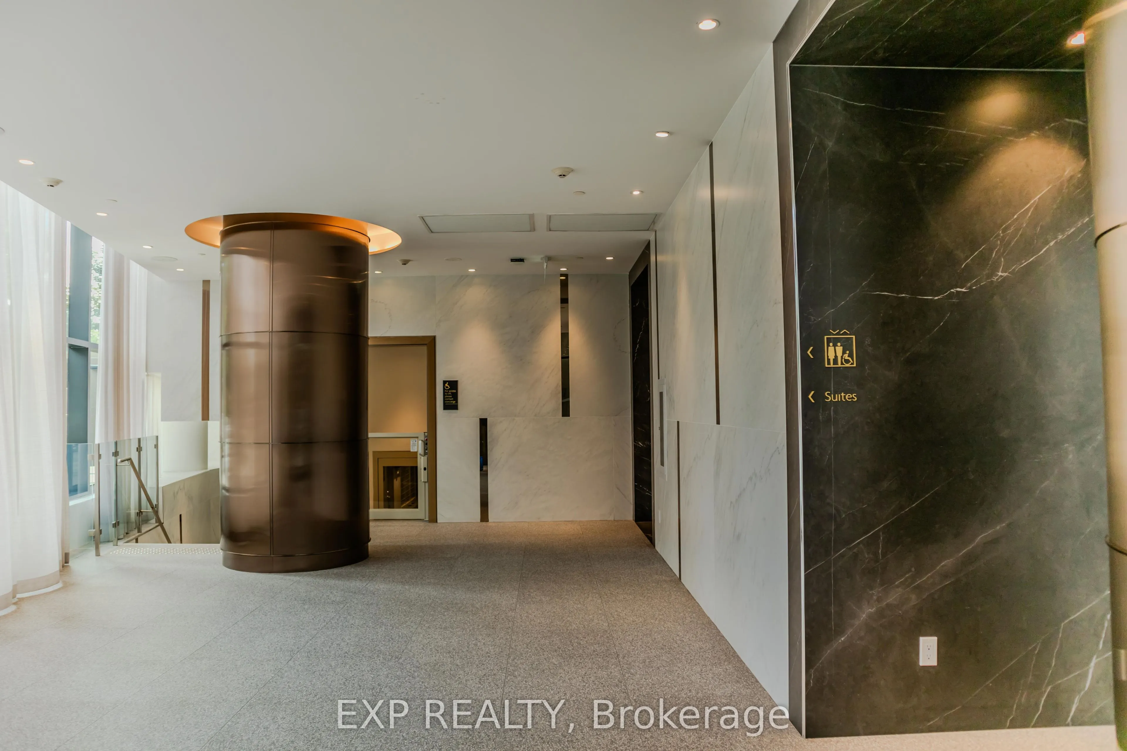 585 Bloor Street E, #519