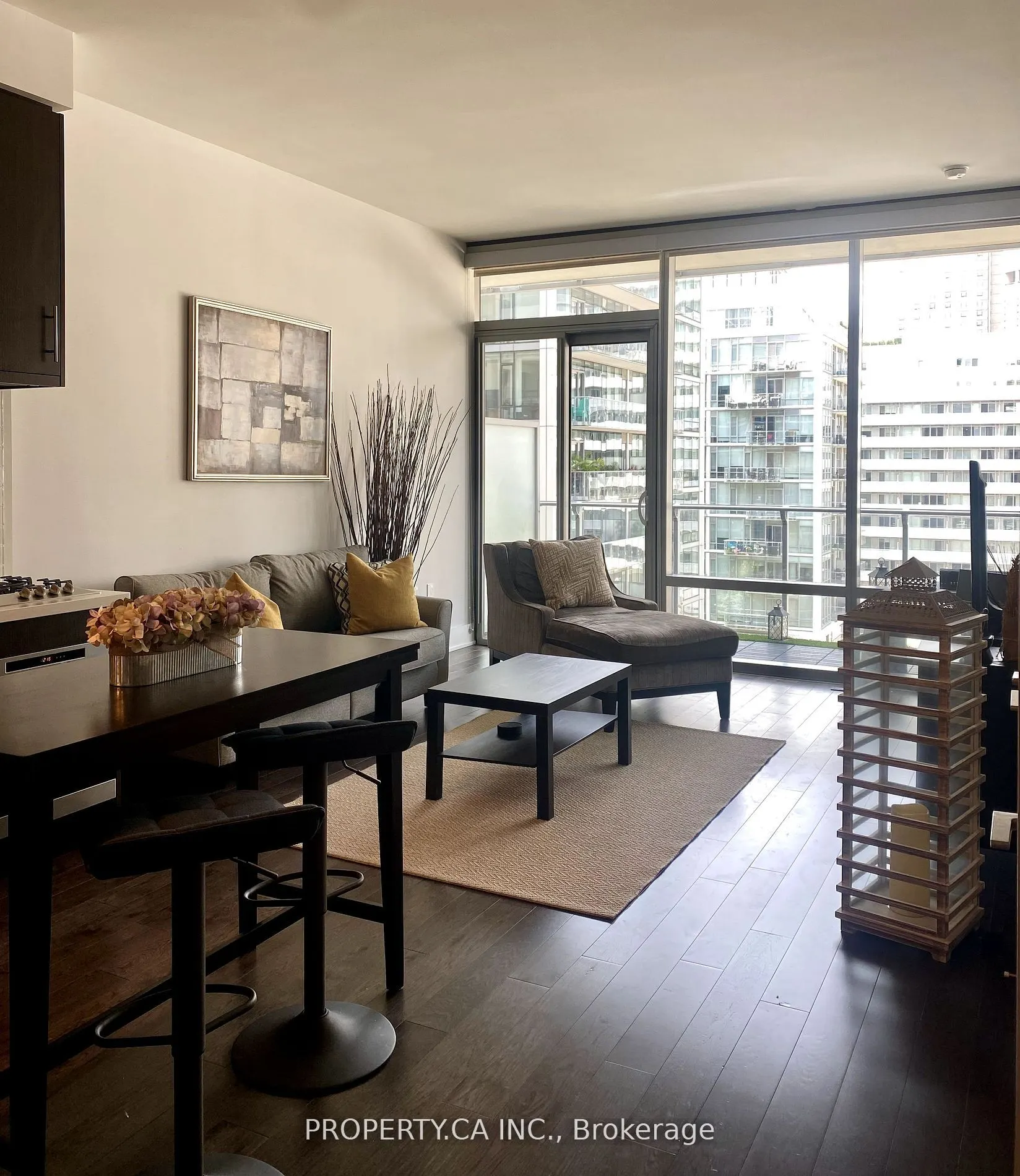 39 Queens Quay E, #735